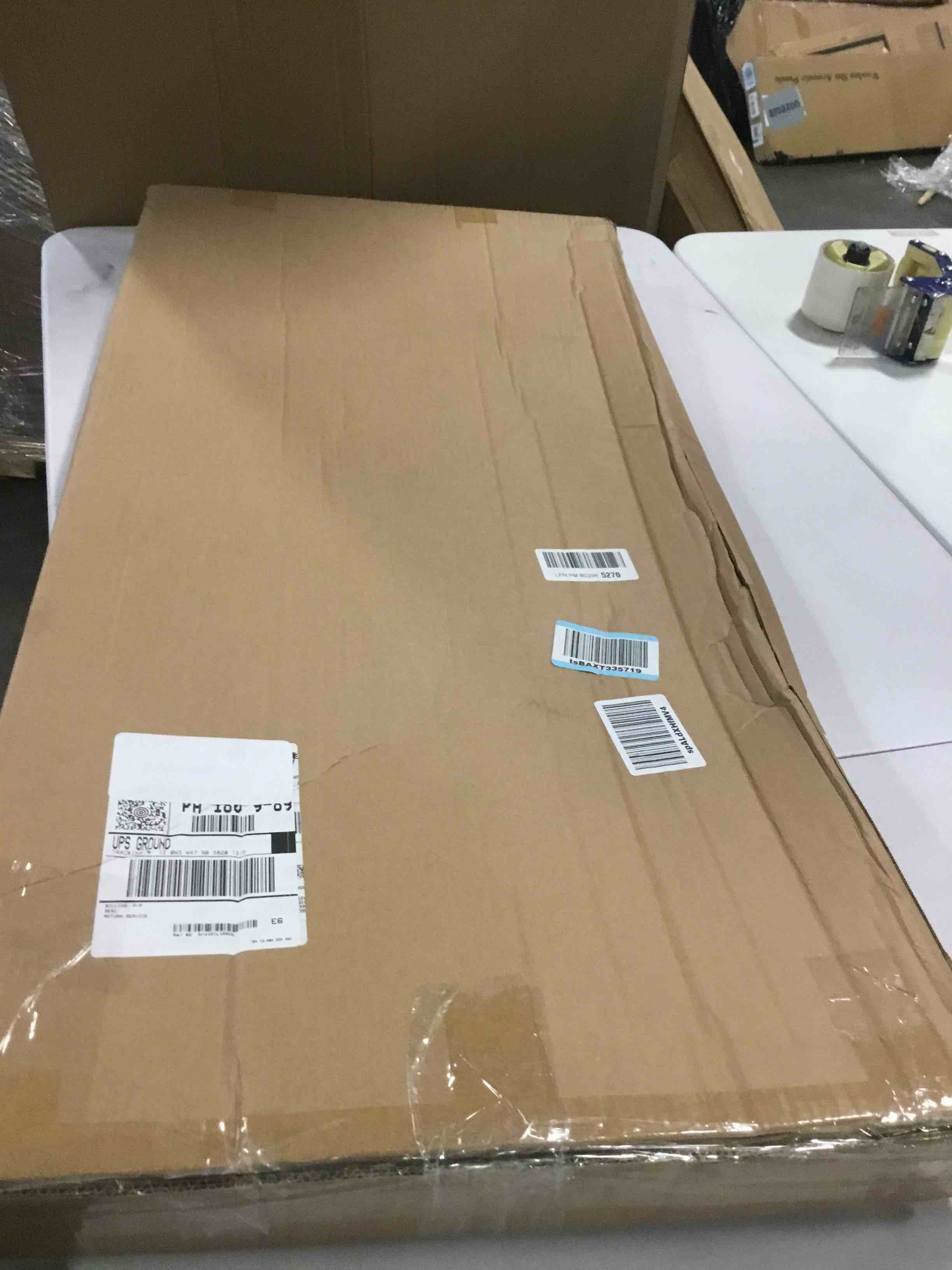 https://s3.amazonaws.com/lotting-images-prod/bidfta/TEA0499914_1729708486335.jpeg