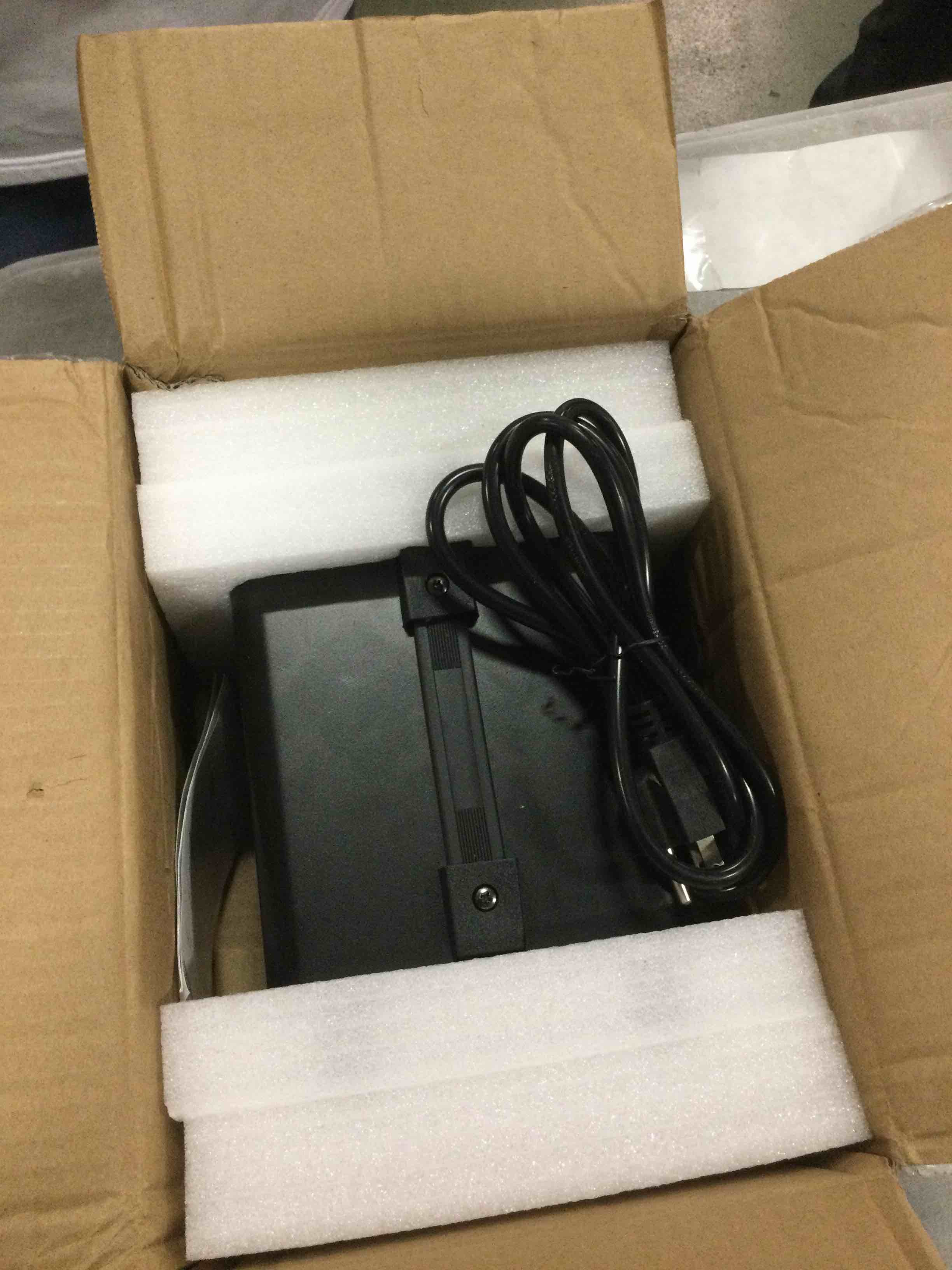 https://s3.amazonaws.com/lotting-images-prod/bidfta/TEA0500913_1730209269017.jpeg