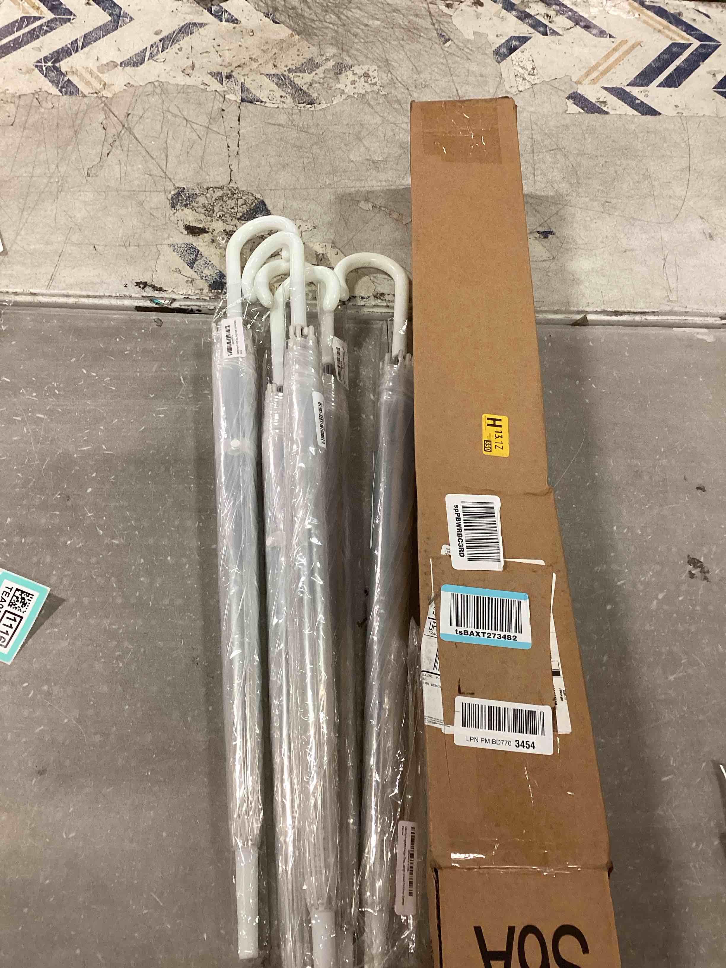 https://s3.amazonaws.com/lotting-images-prod/bidfta/TEA0501116_1729868041524.jpeg