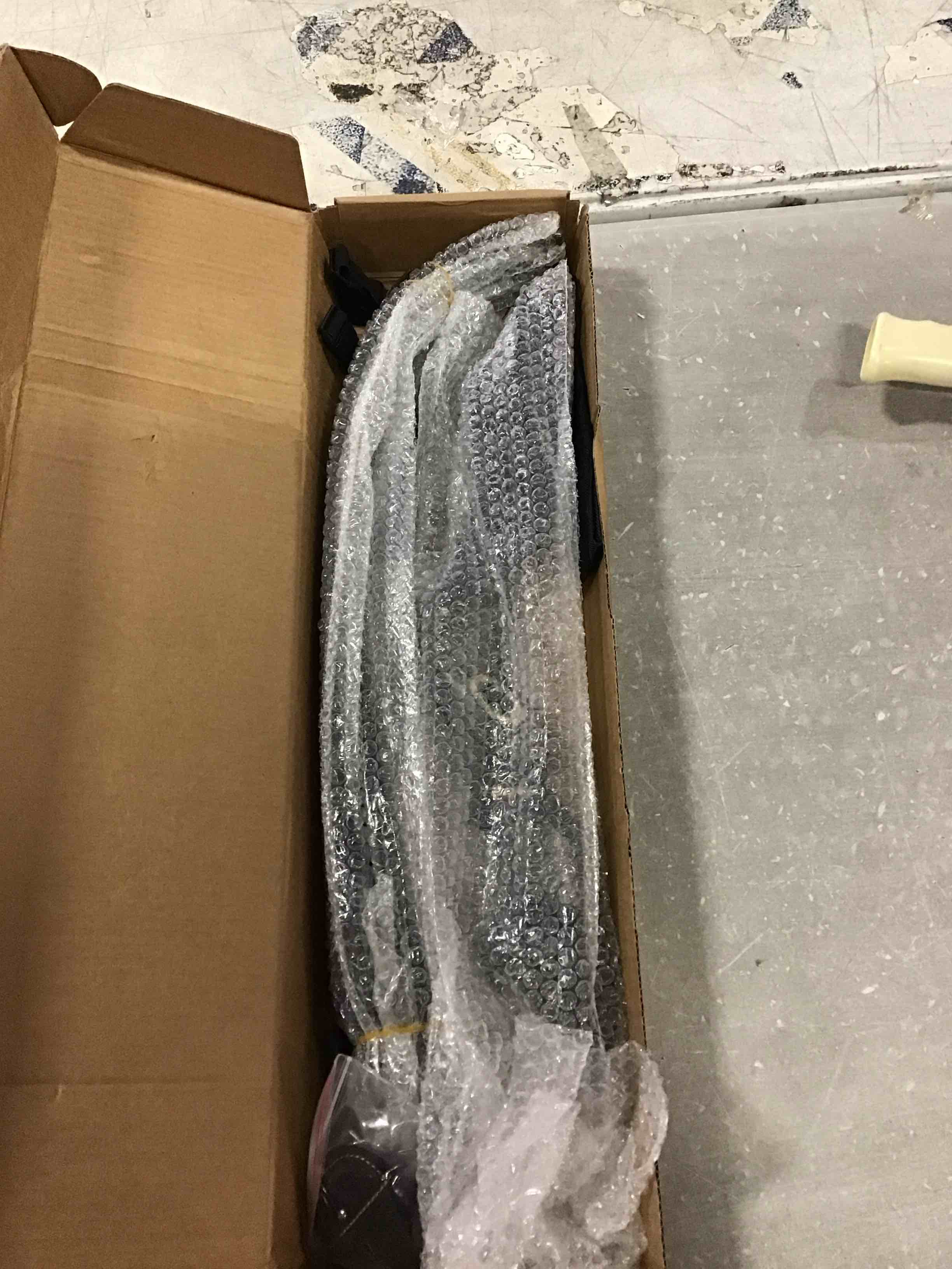https://s3.amazonaws.com/lotting-images-prod/bidfta/TEA0501336_1729779763350.jpeg