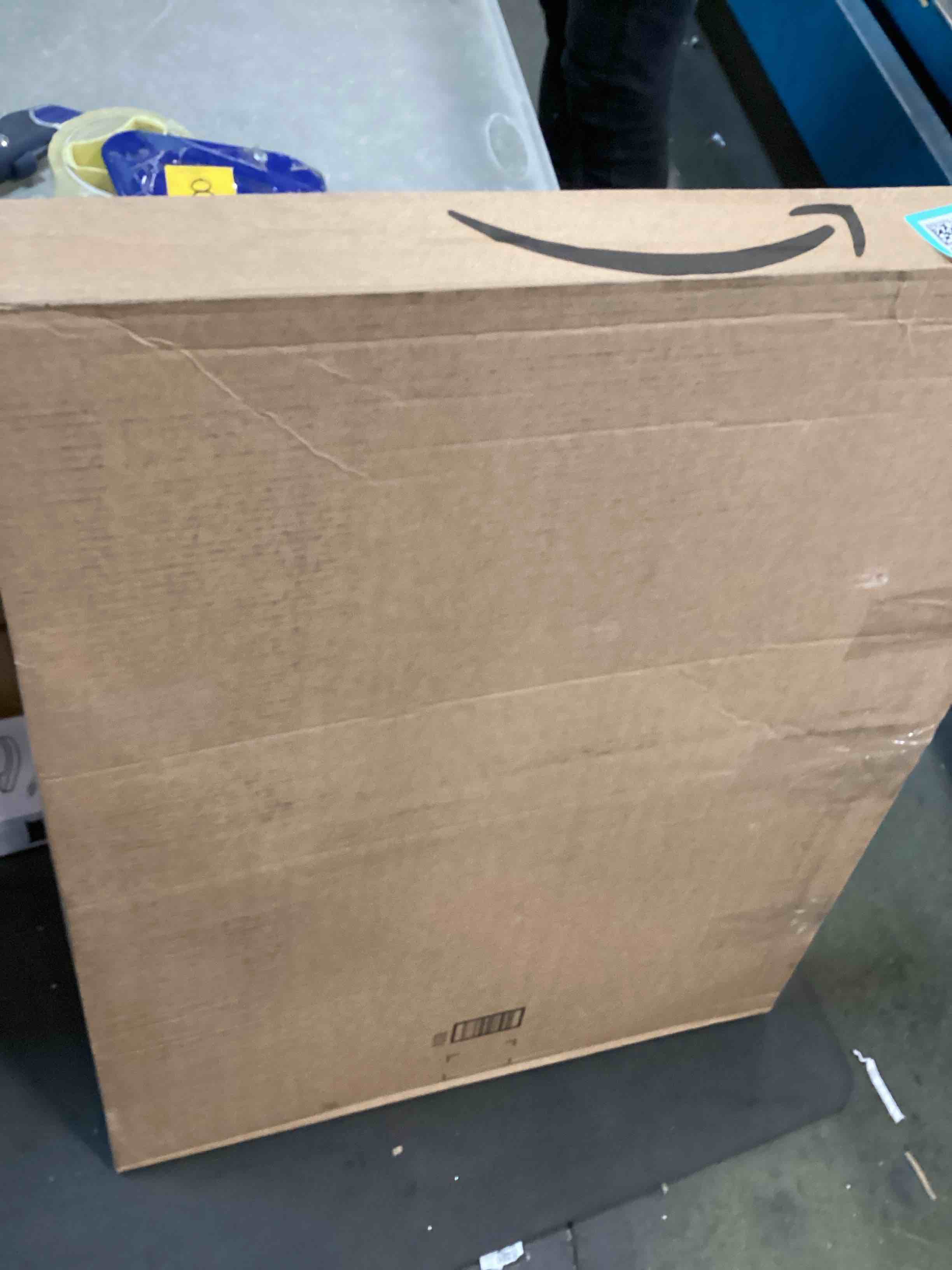 https://s3.amazonaws.com/lotting-images-prod/bidfta/TEA0504293_1732642614892.jpeg