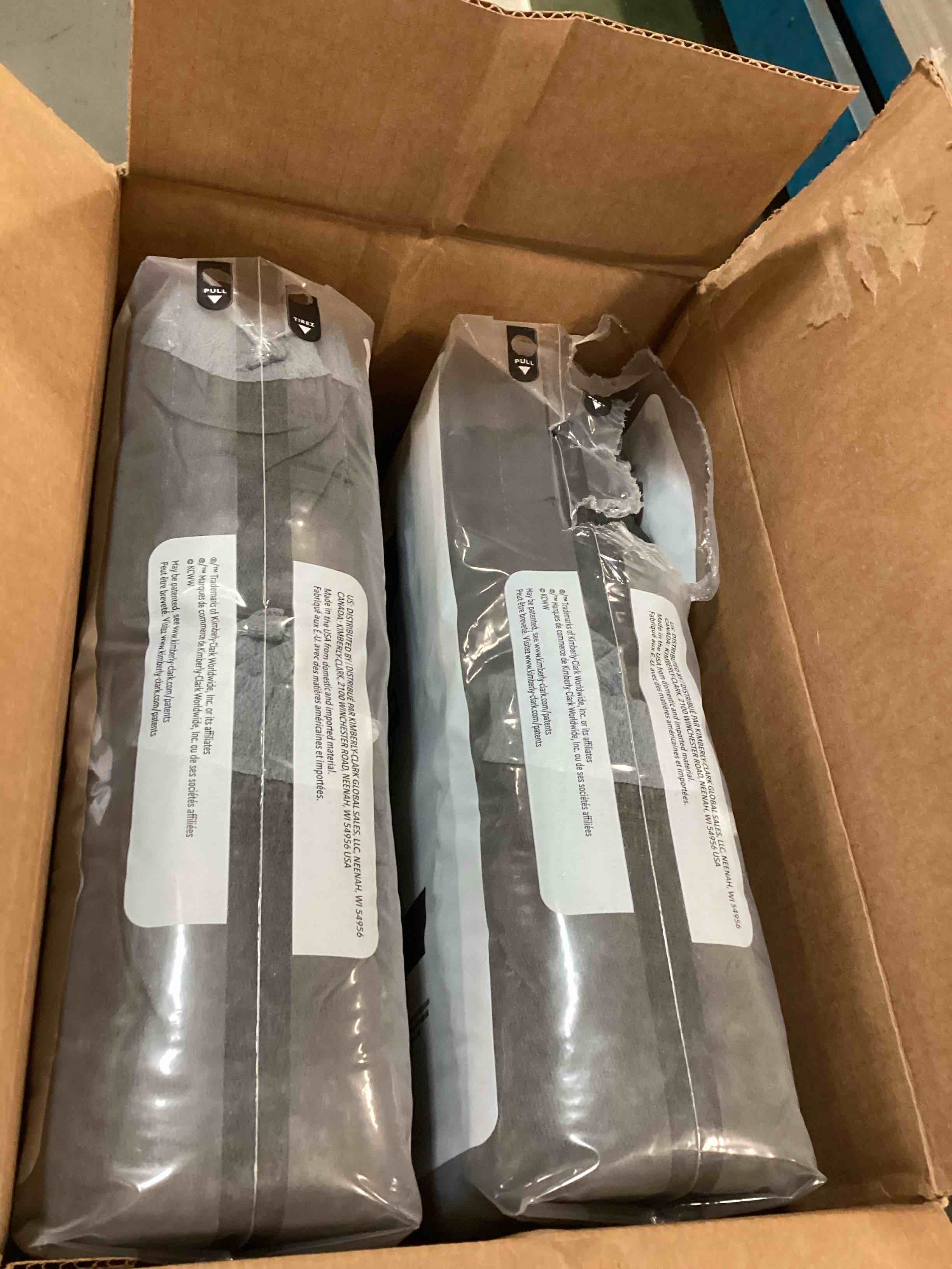 https://s3.amazonaws.com/lotting-images-prod/bidfta/TEA0504396_1732631852383.jpeg