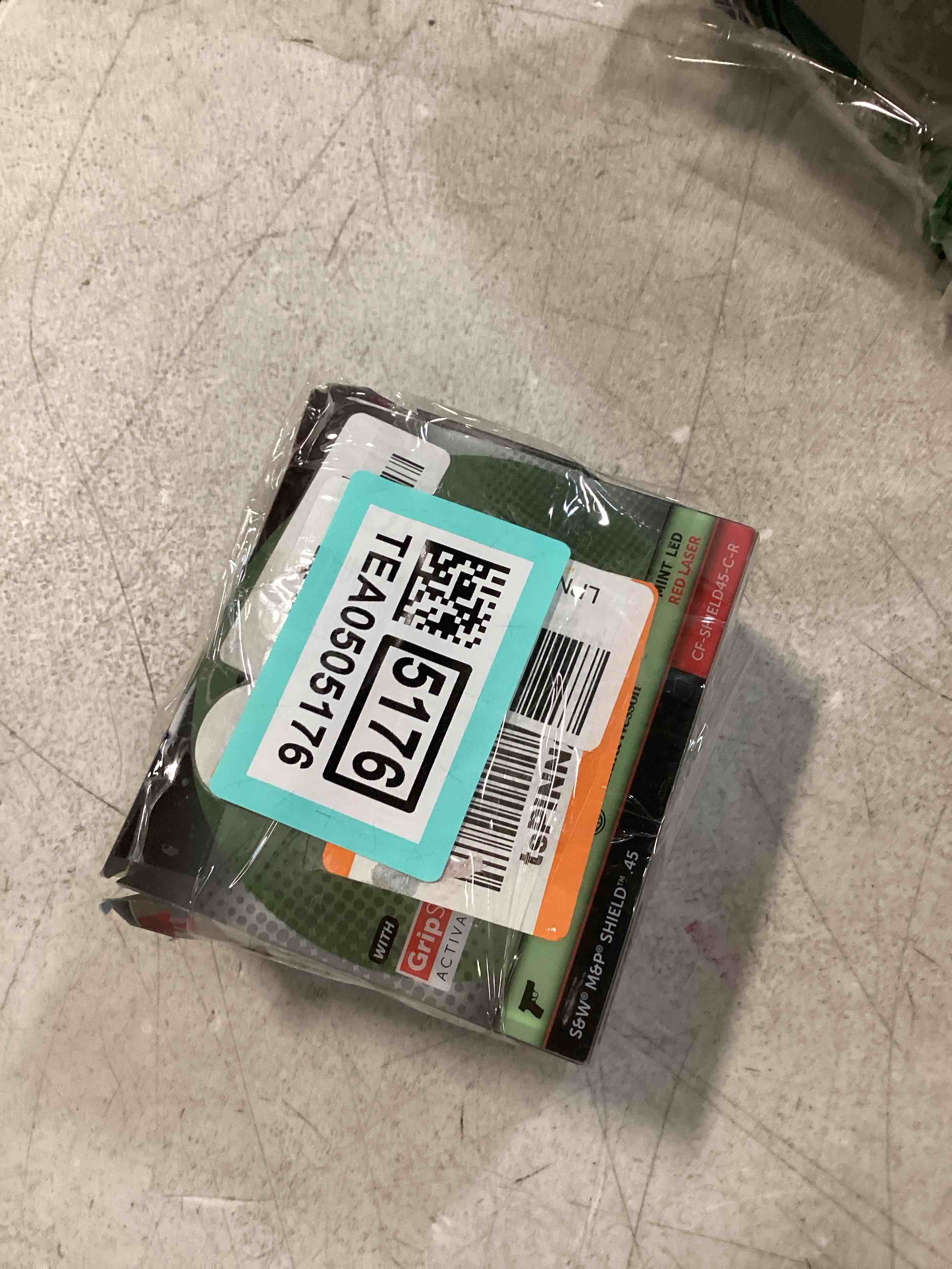 https://s3.amazonaws.com/lotting-images-prod/bidfta/TEA0505176_1732207727104.jpeg