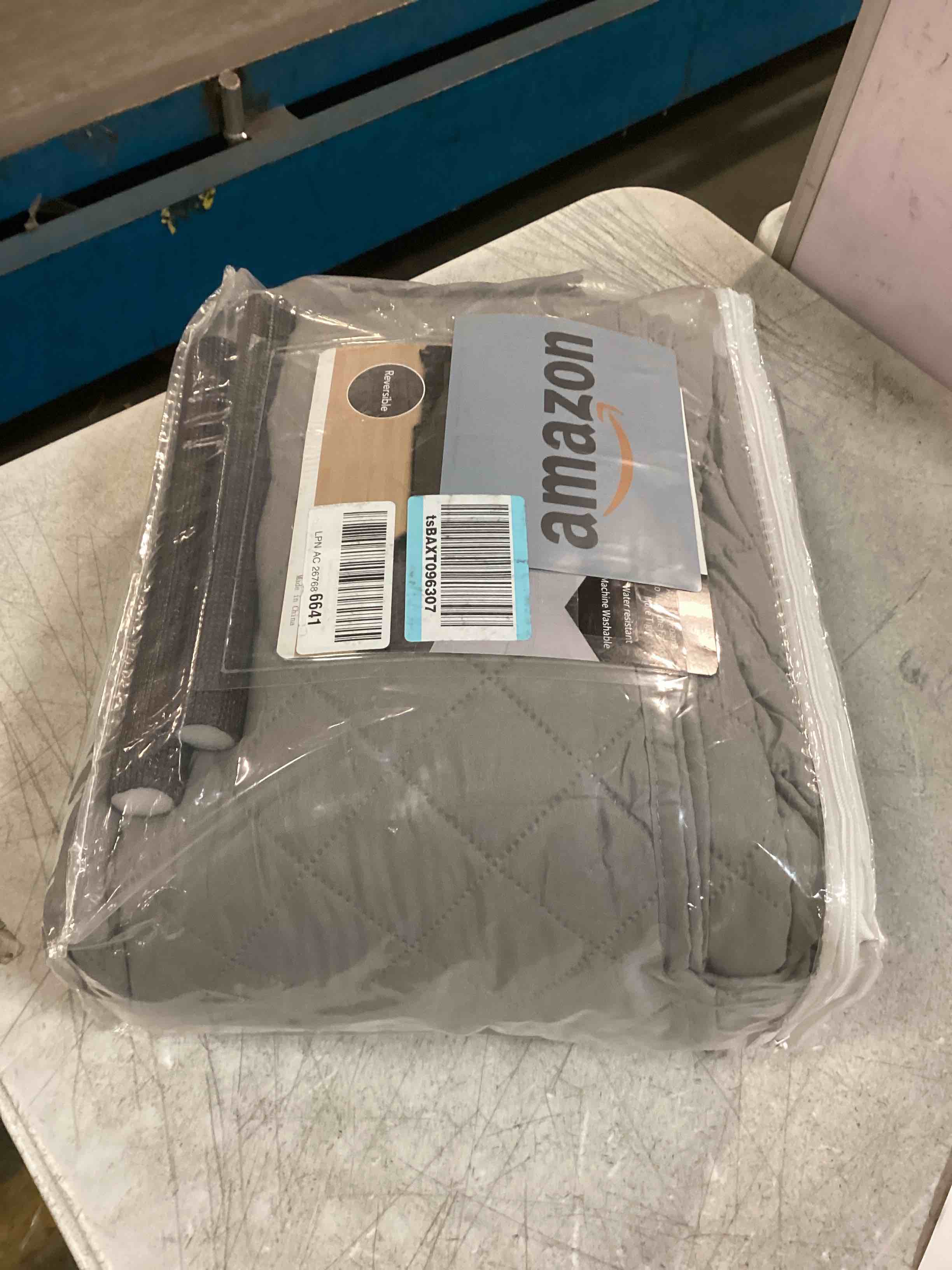 https://s3.amazonaws.com/lotting-images-prod/bidfta/TEA0507149_1732051008872.jpeg
