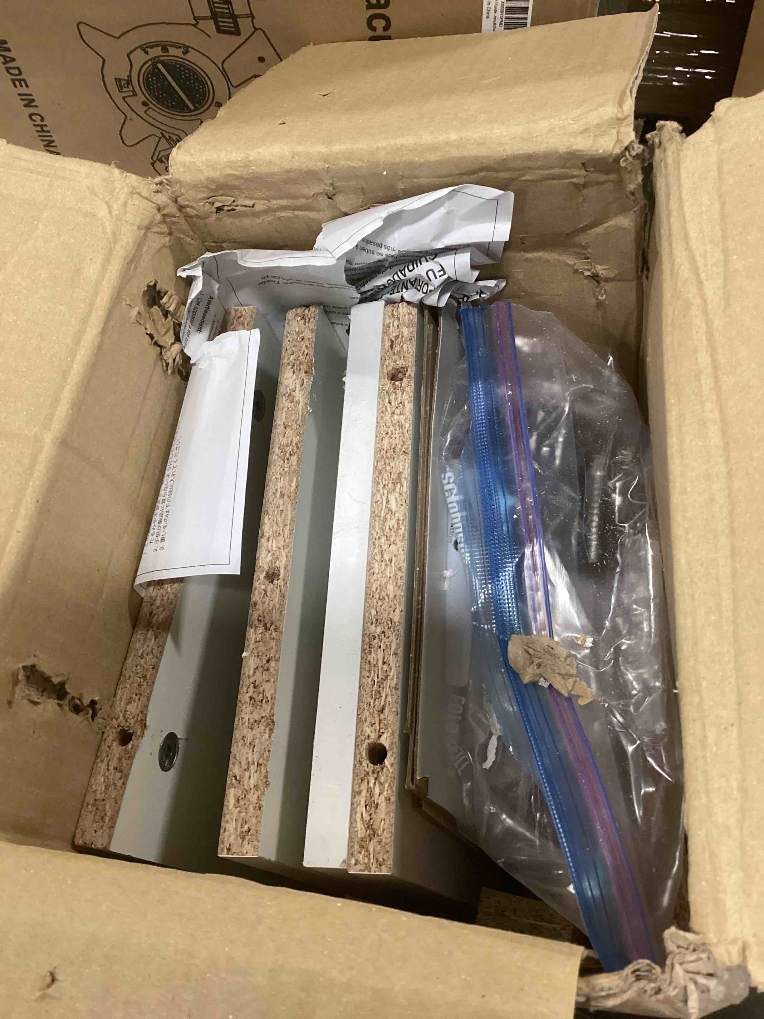 https://s3.amazonaws.com/lotting-images-prod/bidfta/TEA0507370_1731957469900.jpeg