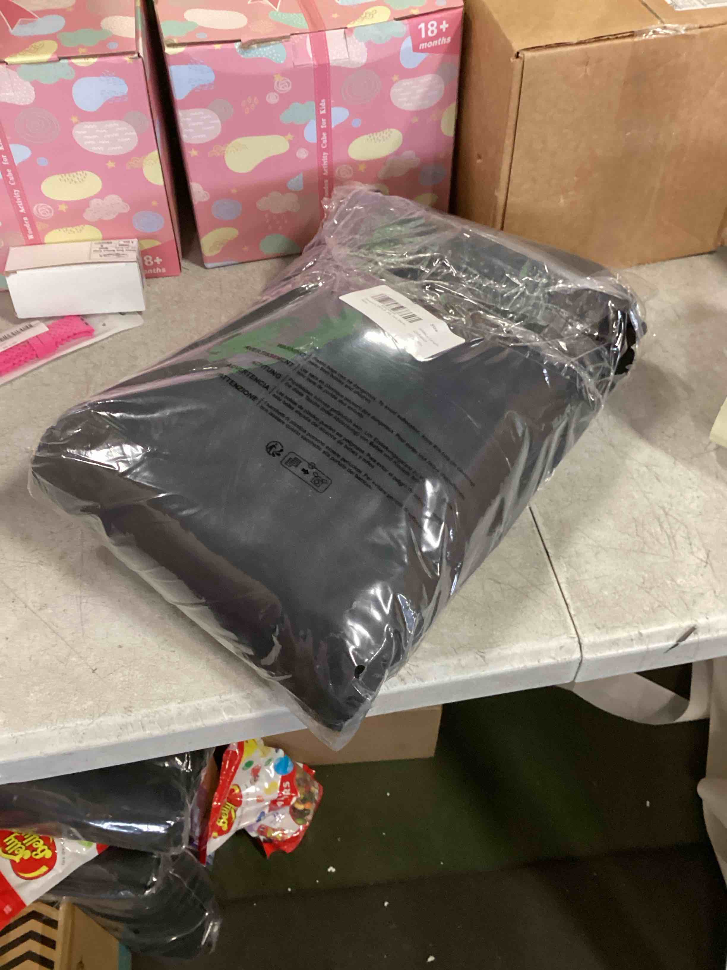 https://s3.amazonaws.com/lotting-images-prod/bidfta/TEA0508887_1731945420052.jpeg