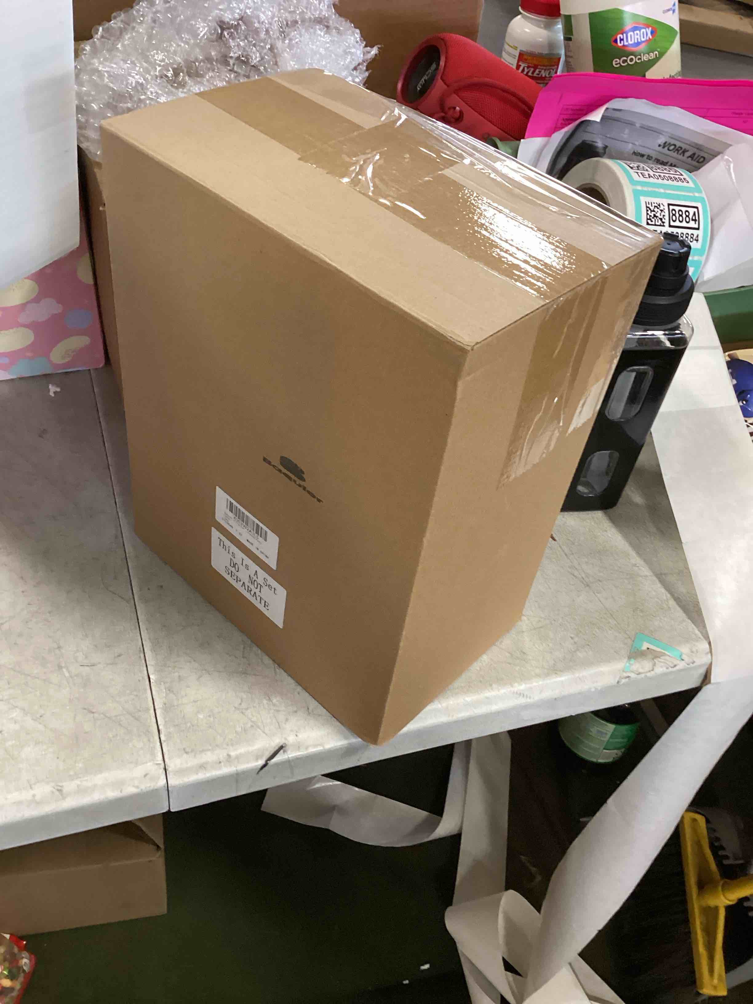 https://s3.amazonaws.com/lotting-images-prod/bidfta/TEA0508892_1731944776190.jpeg