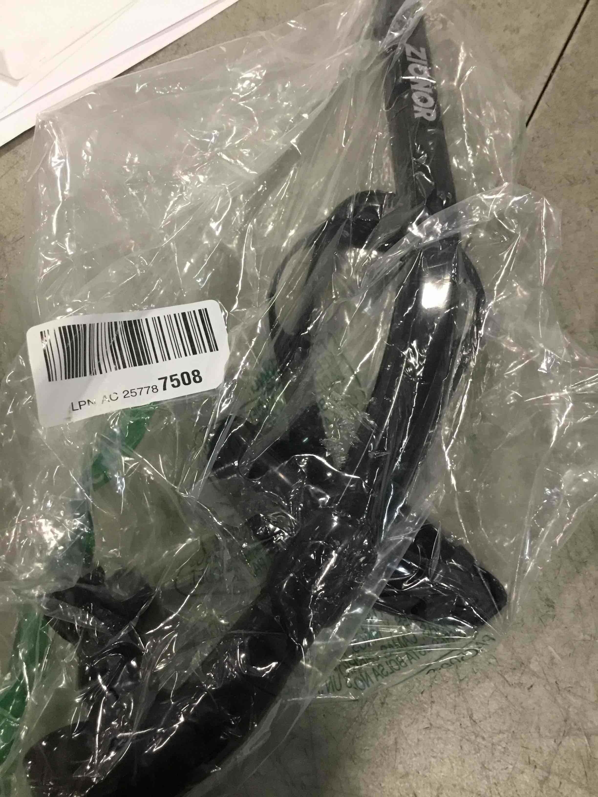 https://s3.amazonaws.com/lotting-images-prod/bidfta/TEA0512010_1732567608473.jpeg