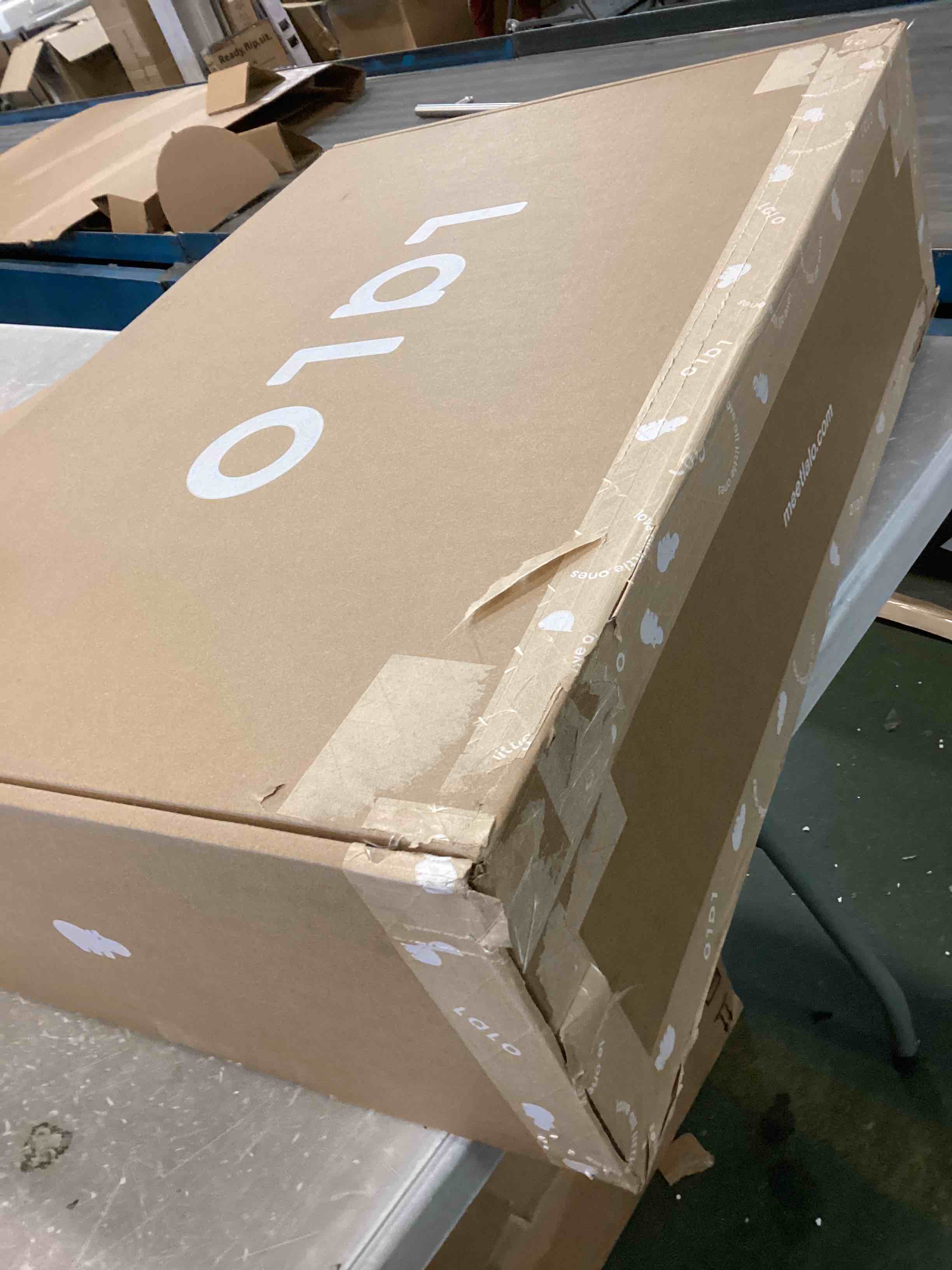 https://s3.amazonaws.com/lotting-images-prod/bidfta/TEA0513785_1731443286050.jpeg
