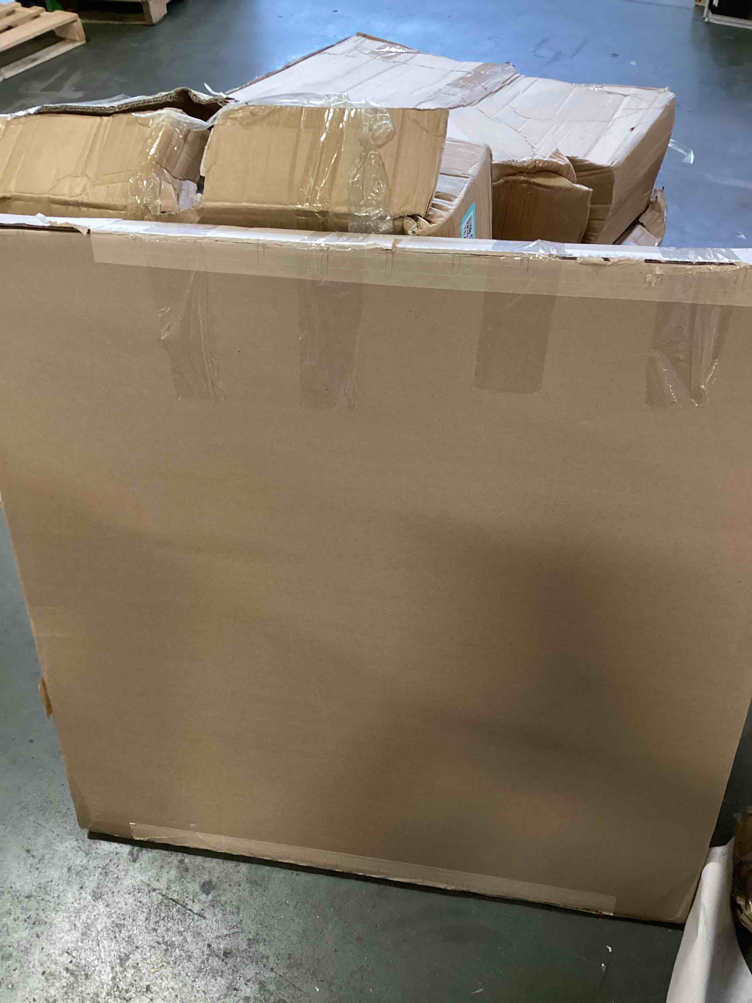 https://s3.amazonaws.com/lotting-images-prod/bidfta/TEA0516195_1731946758657.jpeg
