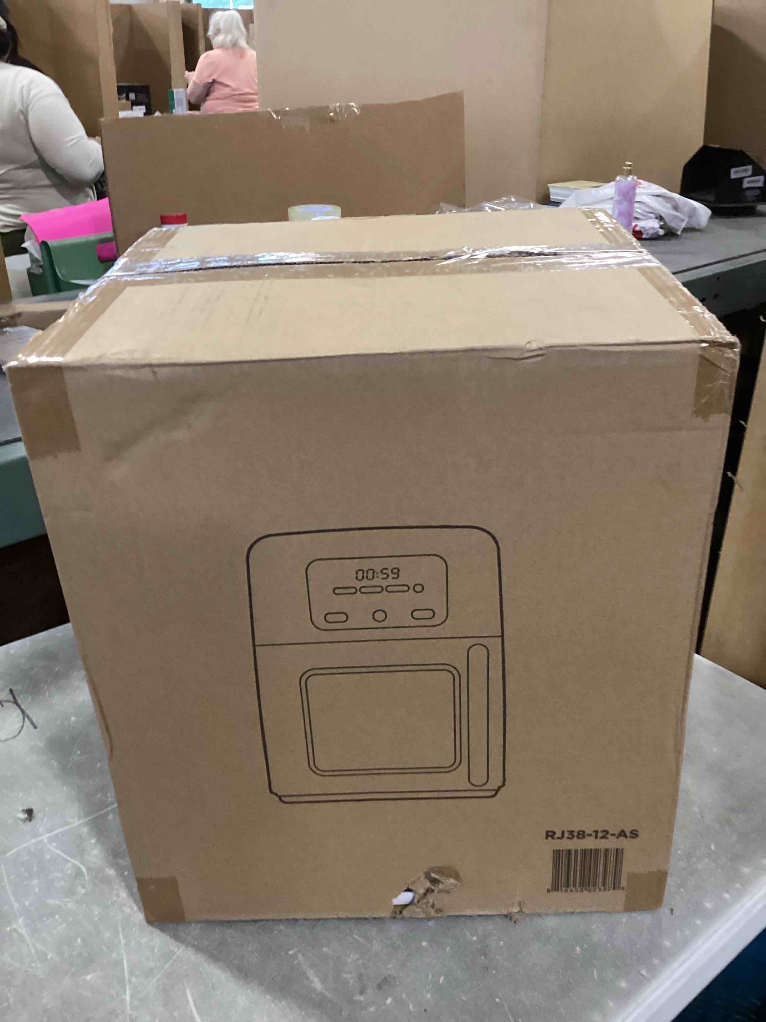 https://s3.amazonaws.com/lotting-images-prod/bidfta/TEA0516347_1732027630546.jpeg