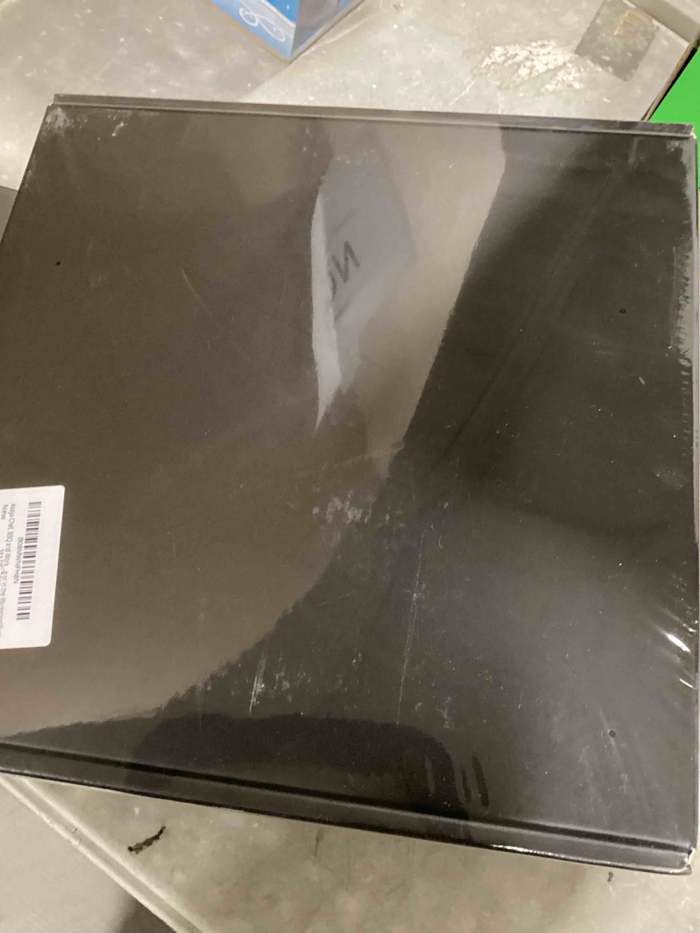 https://s3.amazonaws.com/lotting-images-prod/bidfta/TEA0518281_1732278442021.jpeg