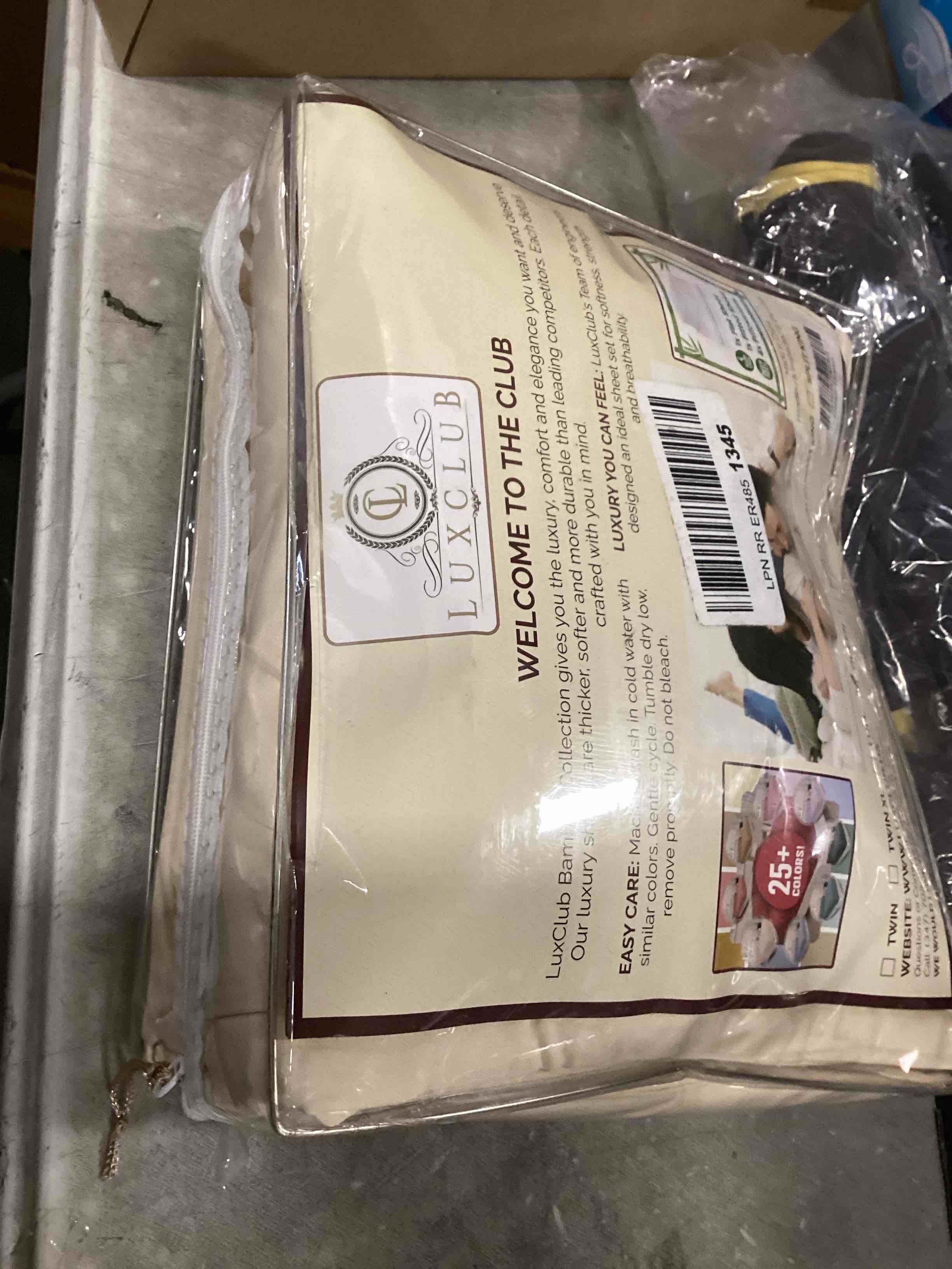 https://s3.amazonaws.com/lotting-images-prod/bidfta/TEA0518955_1732030803572.jpeg