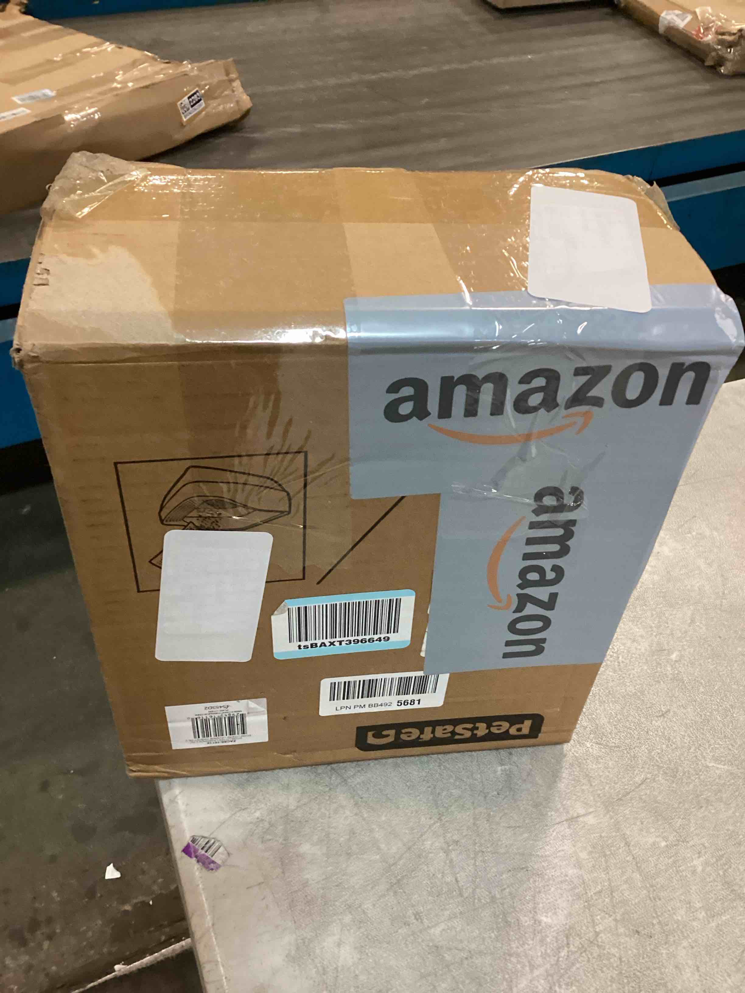 https://s3.amazonaws.com/lotting-images-prod/bidfta/TEA0524922_1732077424803.jpeg