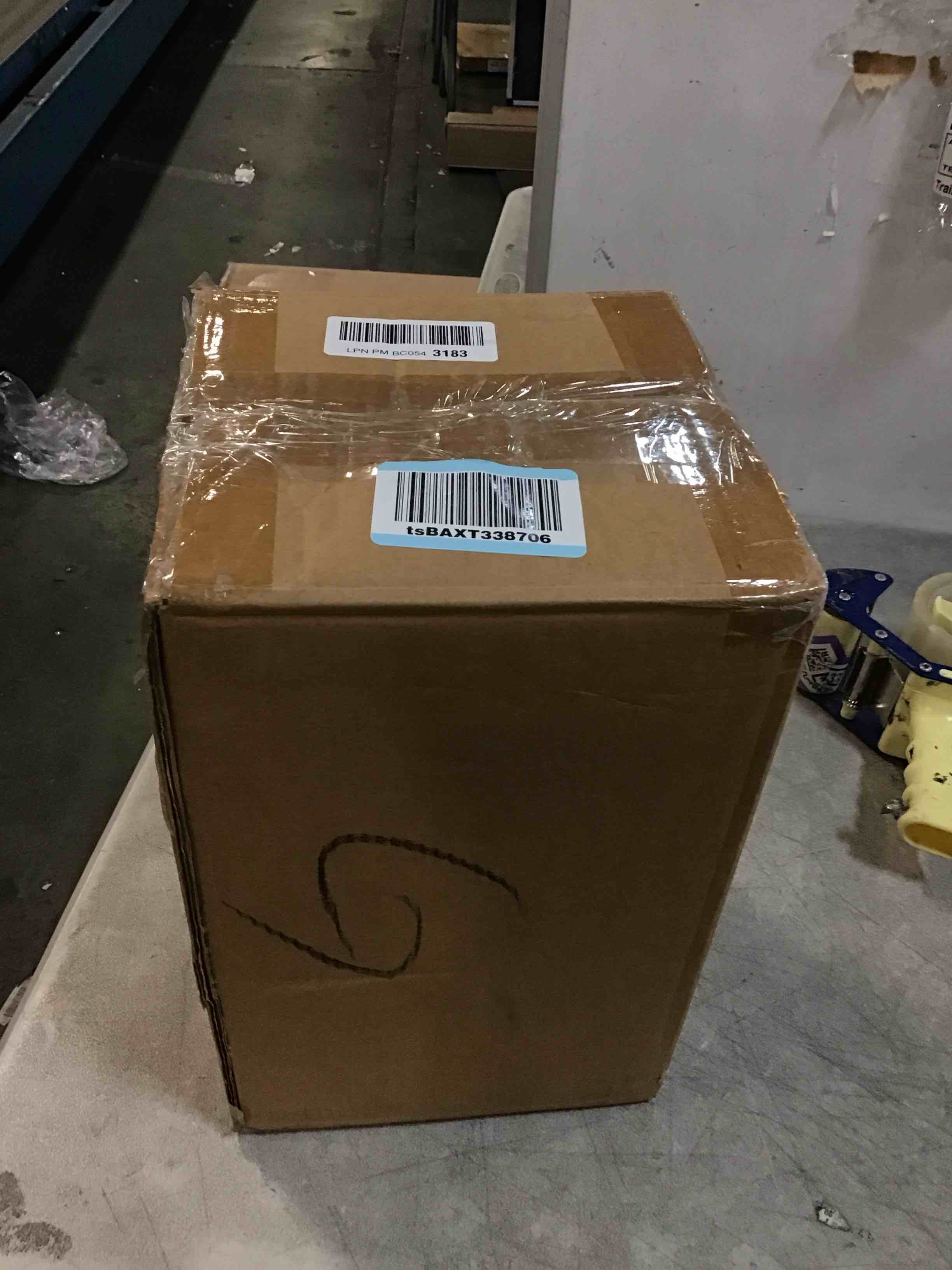 https://s3.amazonaws.com/lotting-images-prod/bidfta/TEA0525129_1731977955401.jpeg