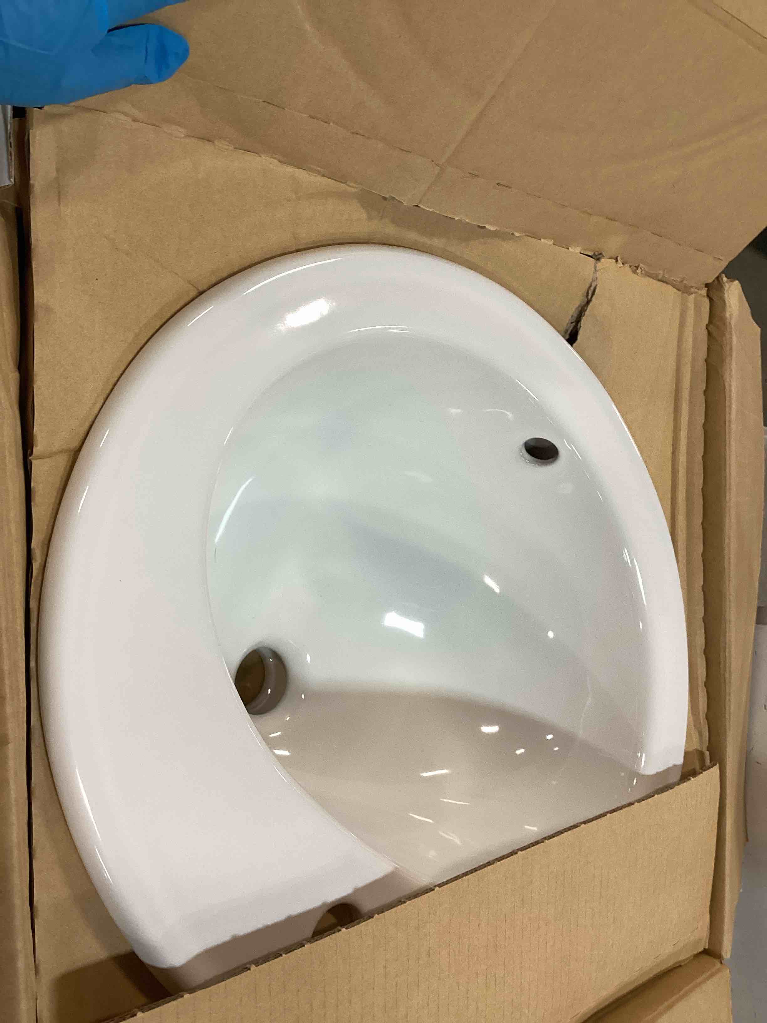 https://s3.amazonaws.com/lotting-images-prod/bidfta/TEA0525400_1731644347998.jpeg
