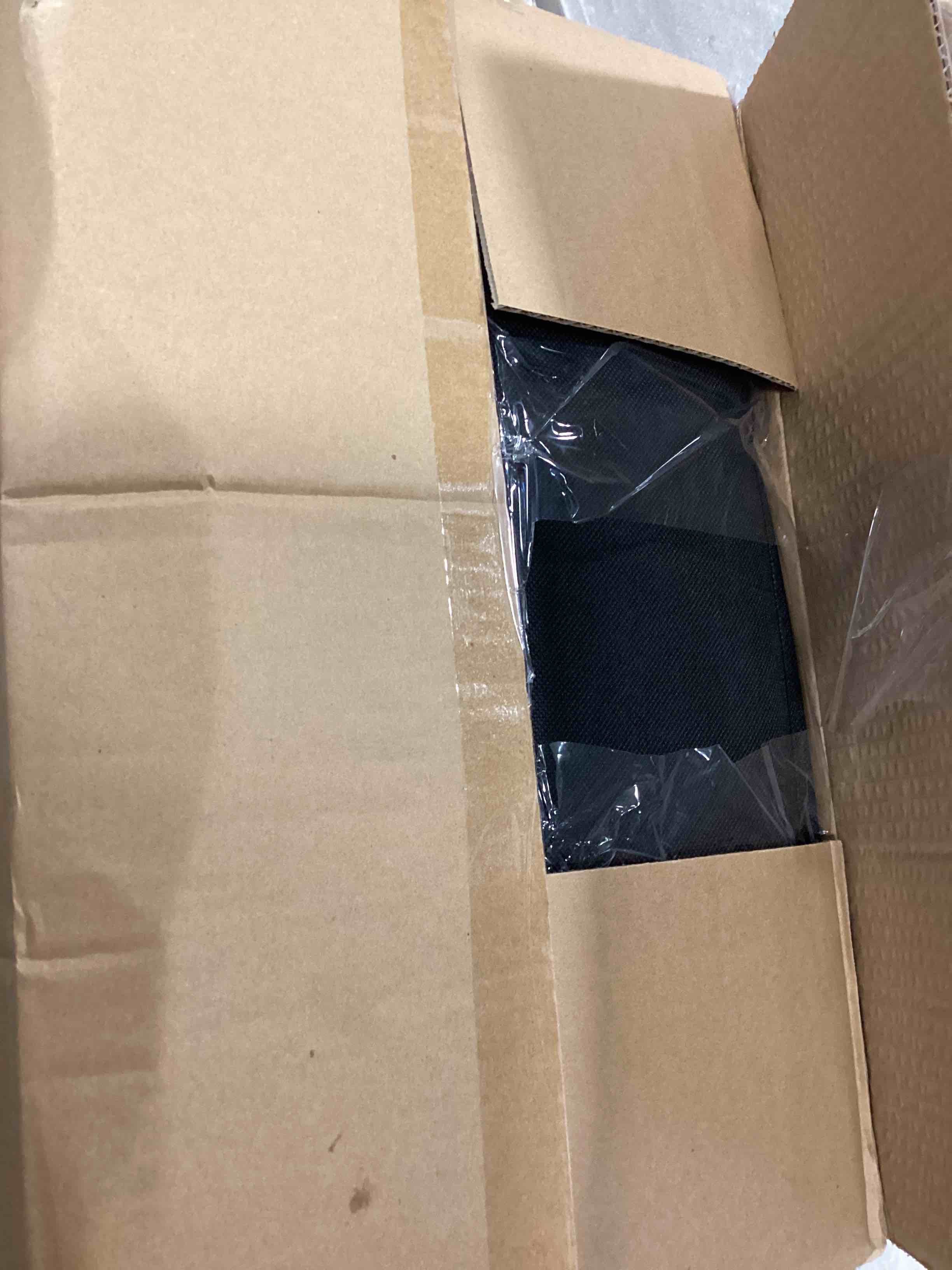 https://s3.amazonaws.com/lotting-images-prod/bidfta/TEA0528498_1732655807819.jpeg