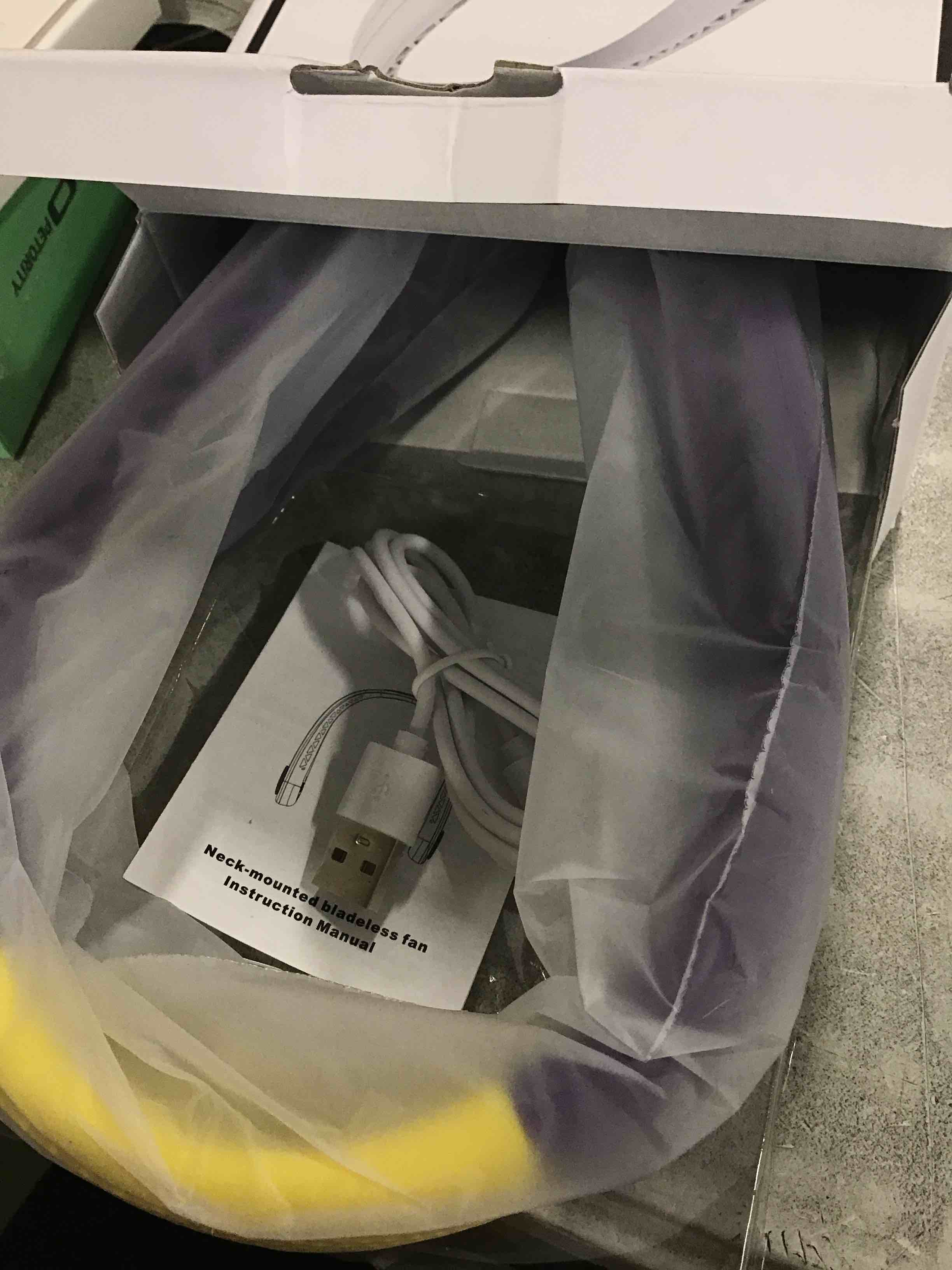 https://s3.amazonaws.com/lotting-images-prod/bidfta/TEA0528578_1732564762303.jpeg