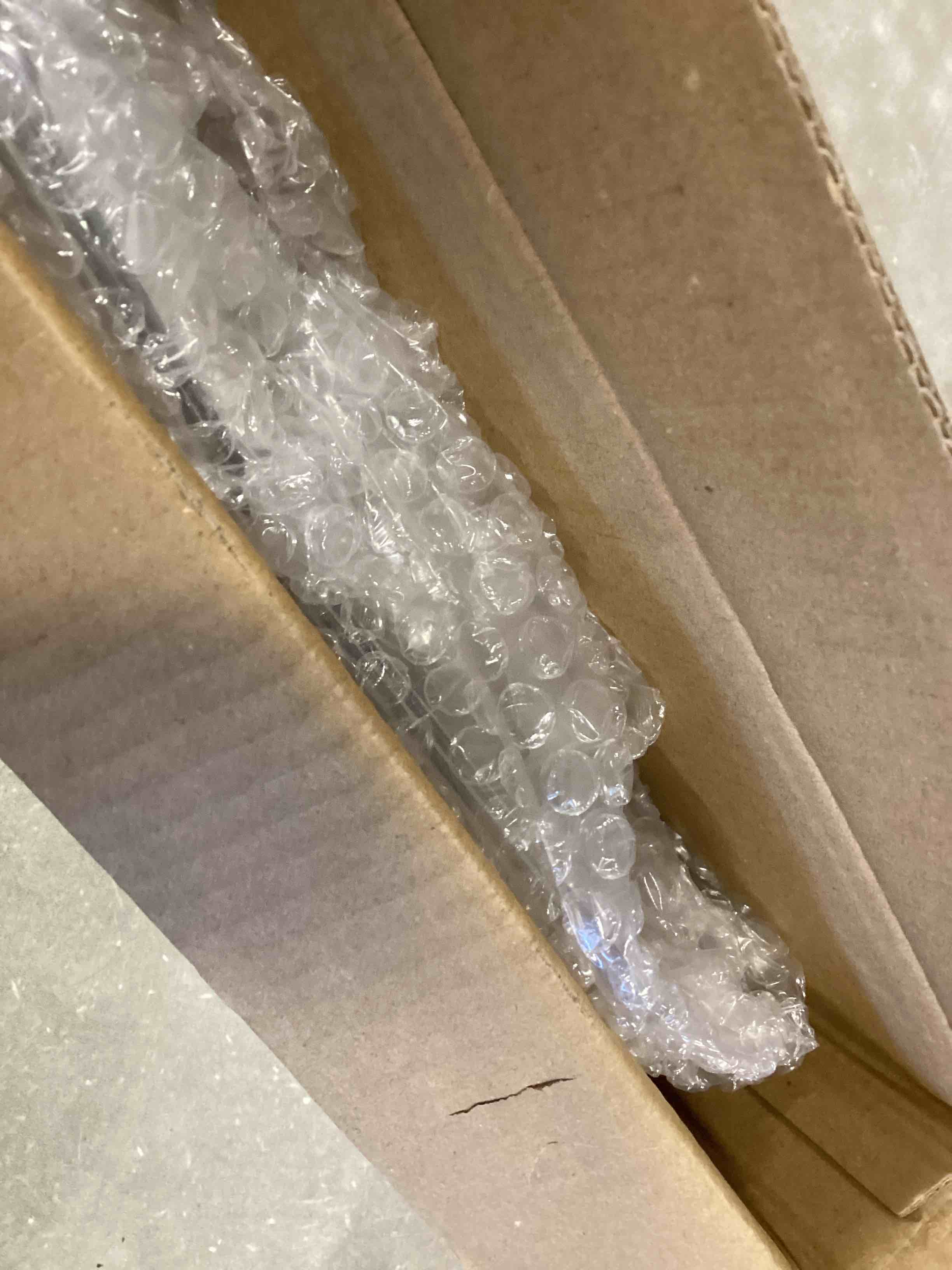 https://s3.amazonaws.com/lotting-images-prod/bidfta/TEA0529782_1730491079205.jpeg