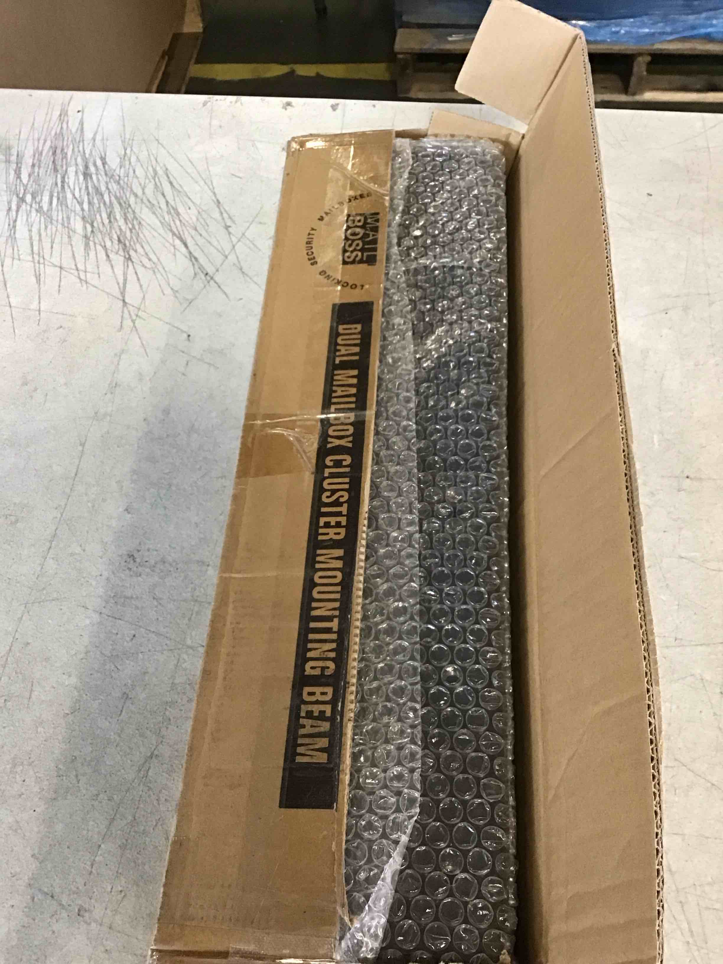 https://s3.amazonaws.com/lotting-images-prod/bidfta/TEA0530417_1730297903514.jpeg