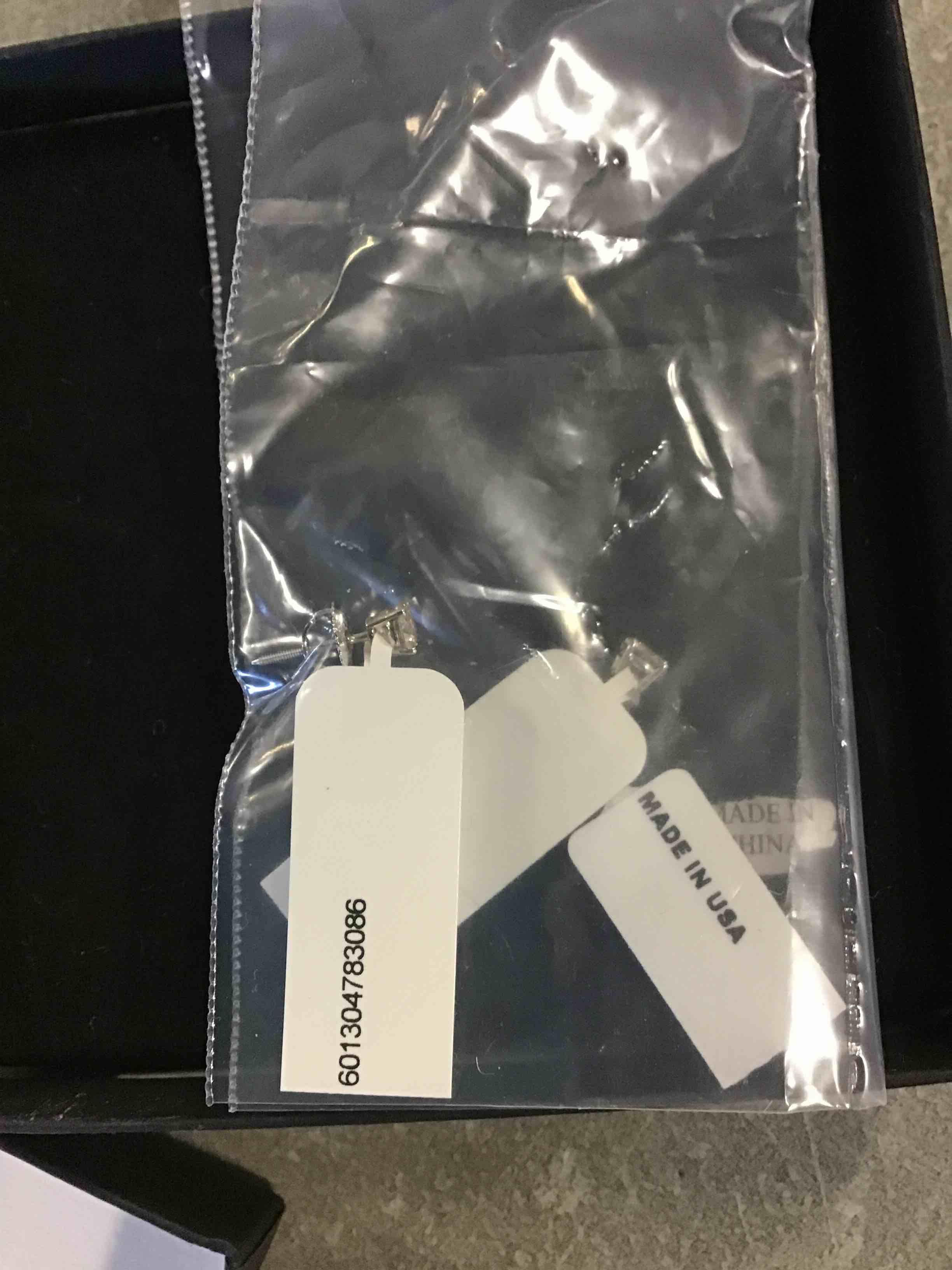 https://s3.amazonaws.com/lotting-images-prod/bidfta/TEA0532101_1729799829392.jpeg