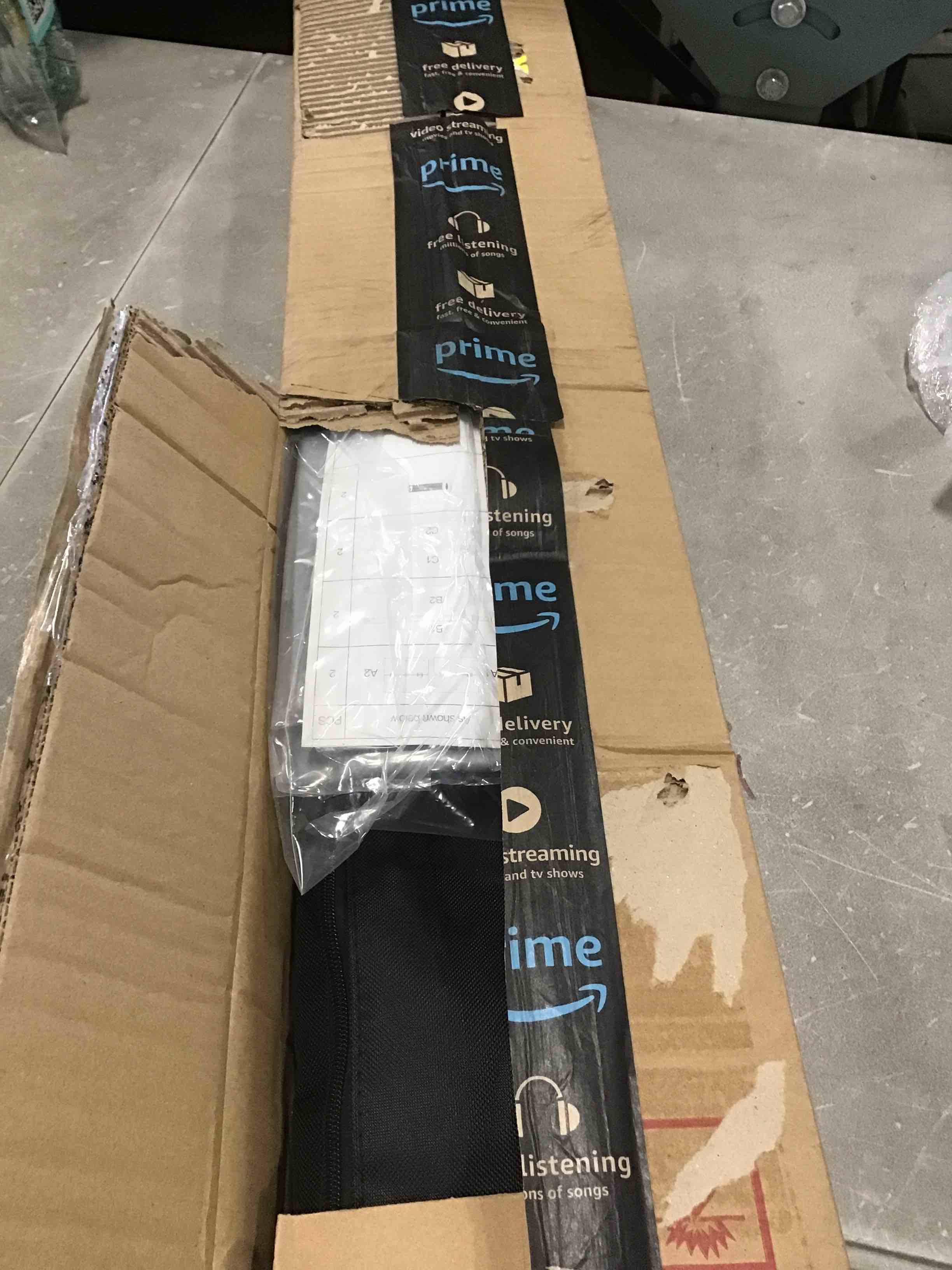 https://s3.amazonaws.com/lotting-images-prod/bidfta/TEA0533332_1730467117417.jpeg