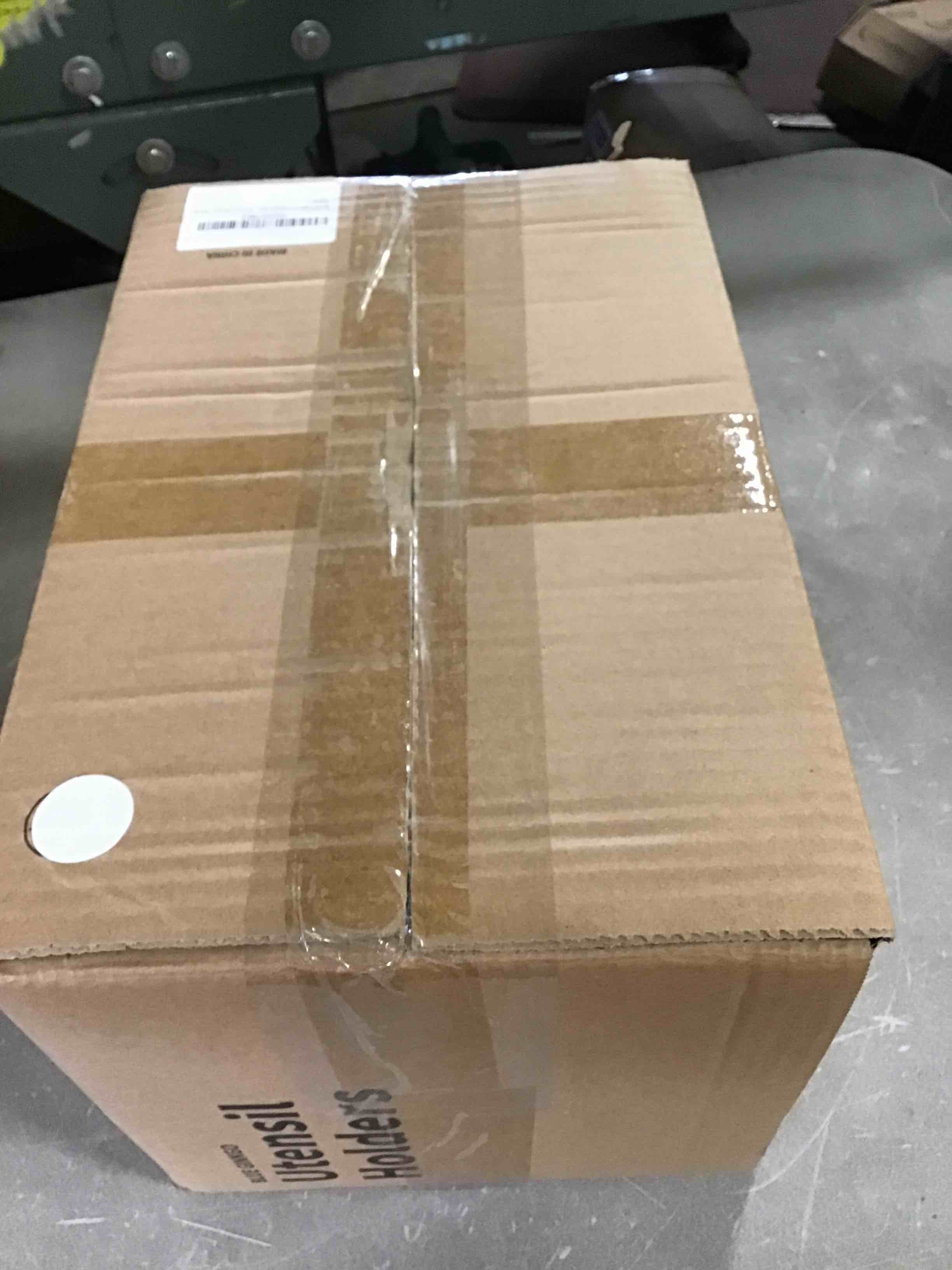 https://s3.amazonaws.com/lotting-images-prod/bidfta/TEA0533468_1730733787866.jpeg