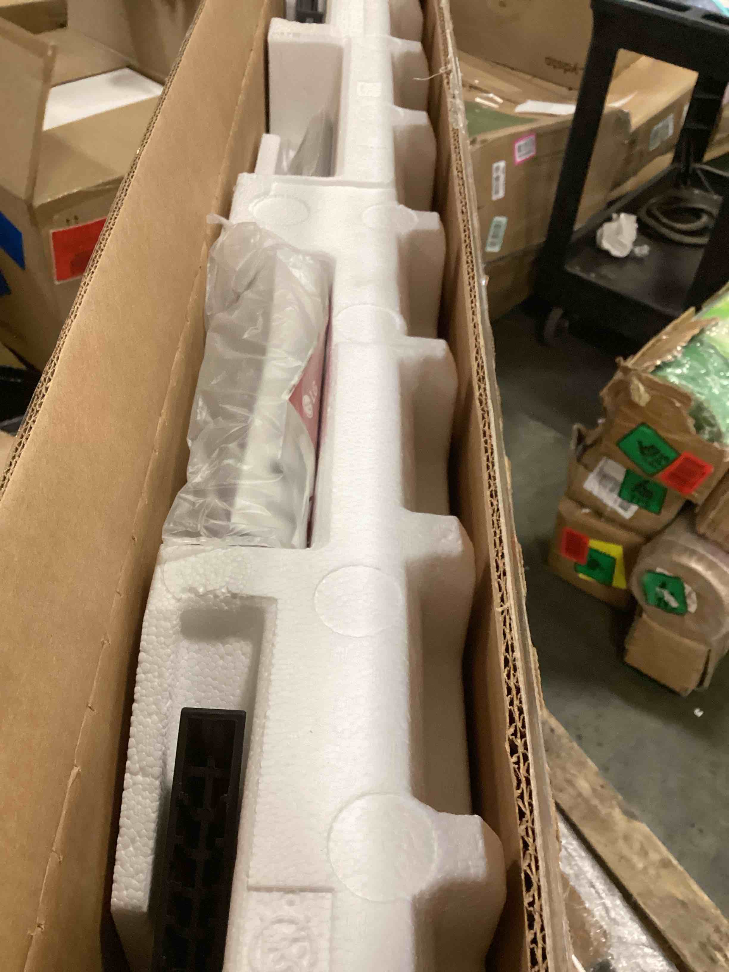 https://s3.amazonaws.com/lotting-images-prod/bidfta/TEA0535302_1730229406354.jpeg