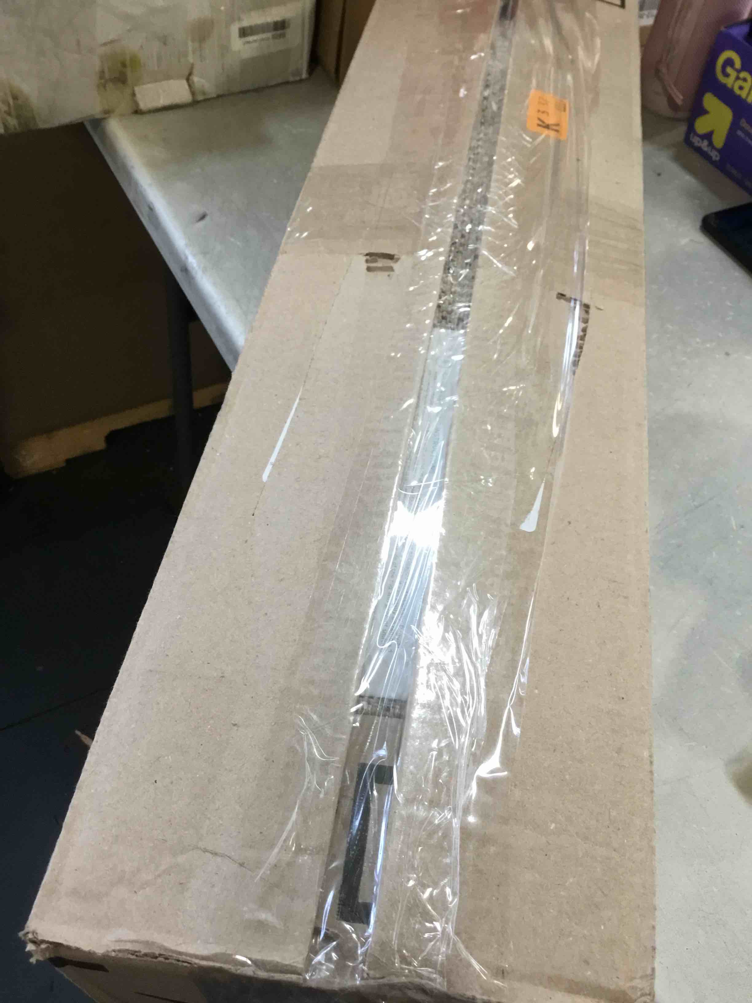 https://s3.amazonaws.com/lotting-images-prod/bidfta/TEA0536191_1730223650667.jpeg