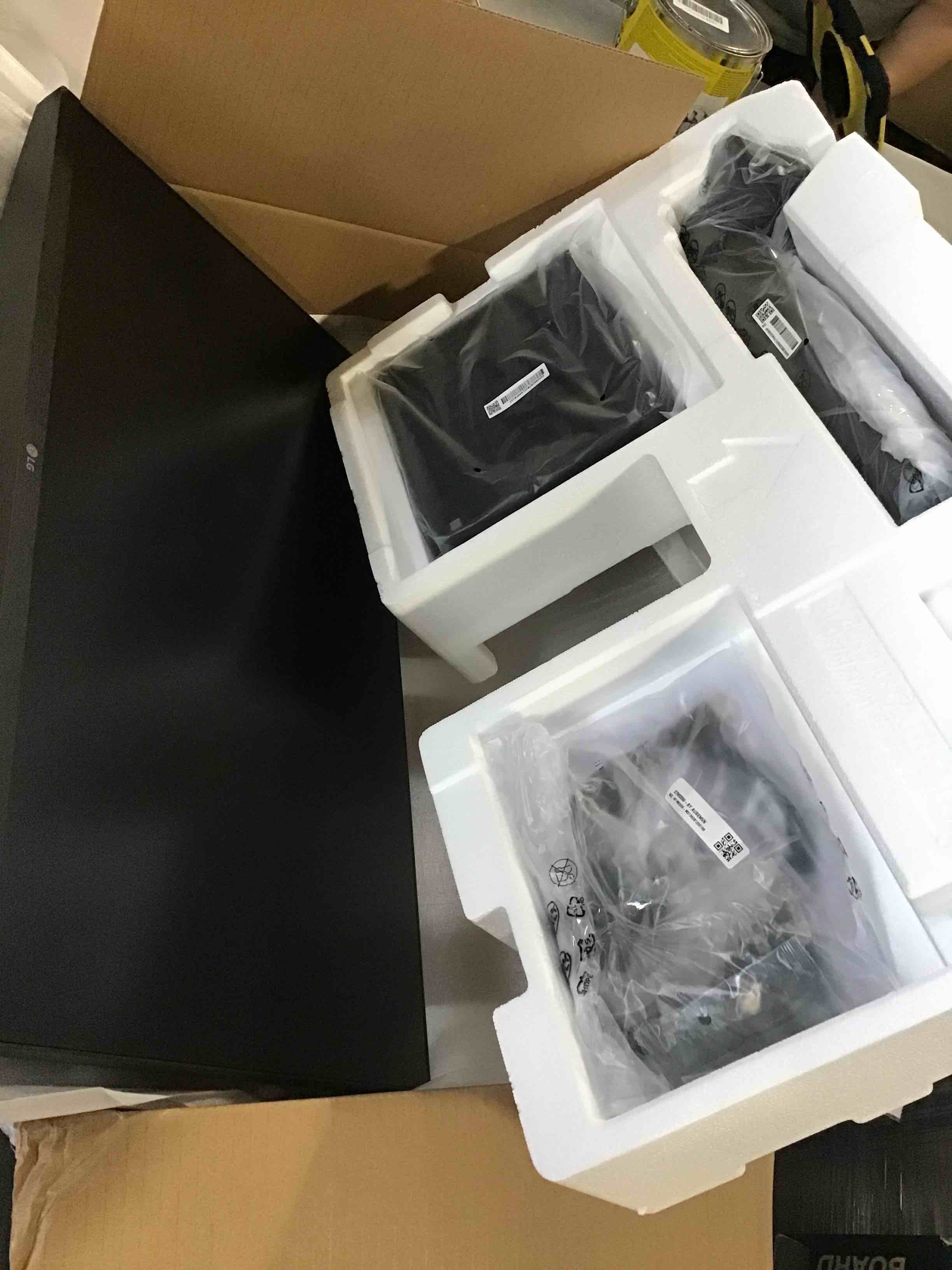 https://s3.amazonaws.com/lotting-images-prod/bidfta/TEA0536573_1730402025489.jpeg
