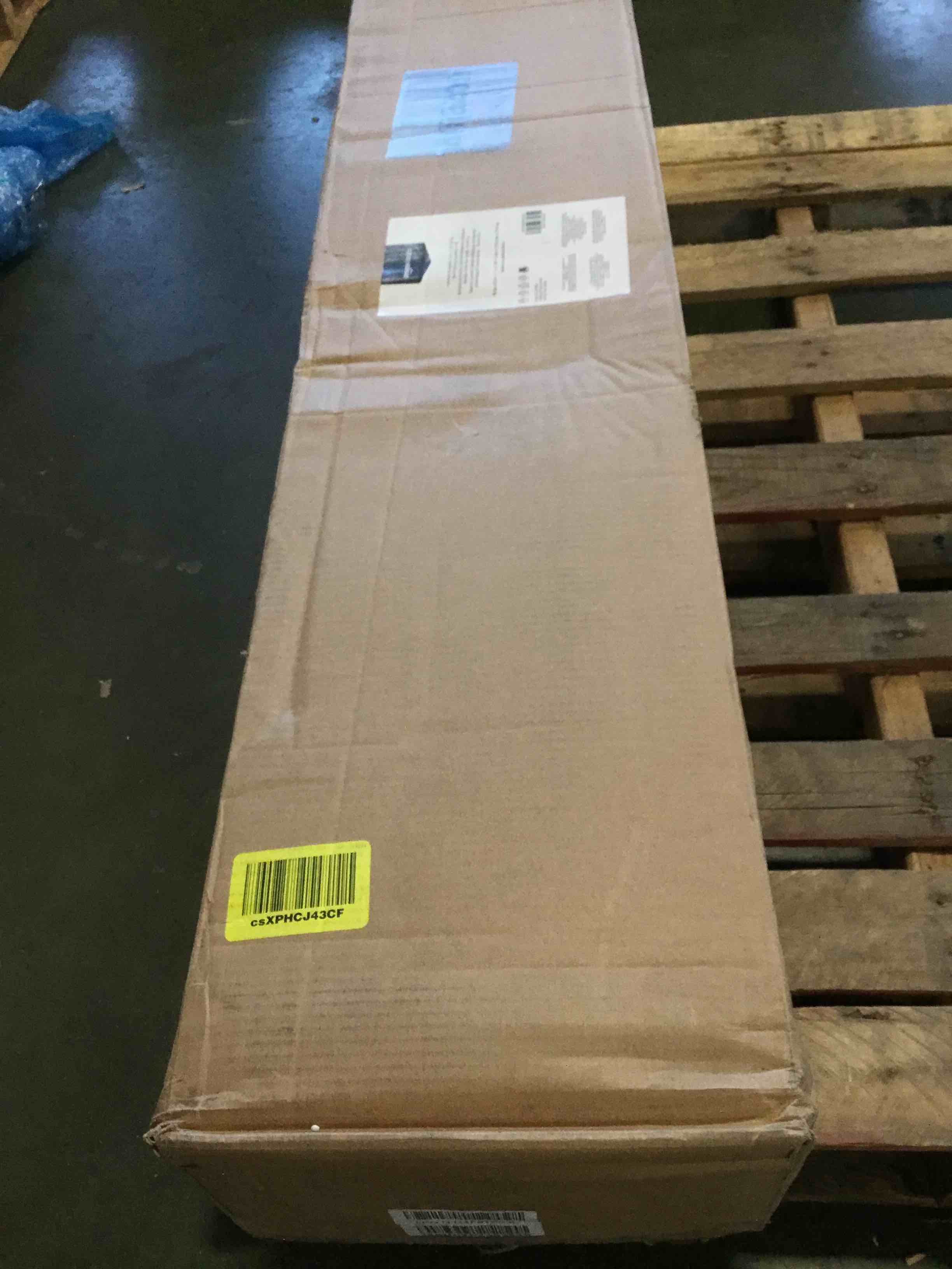 https://s3.amazonaws.com/lotting-images-prod/bidfta/TEA0539491_1730295049344.jpeg