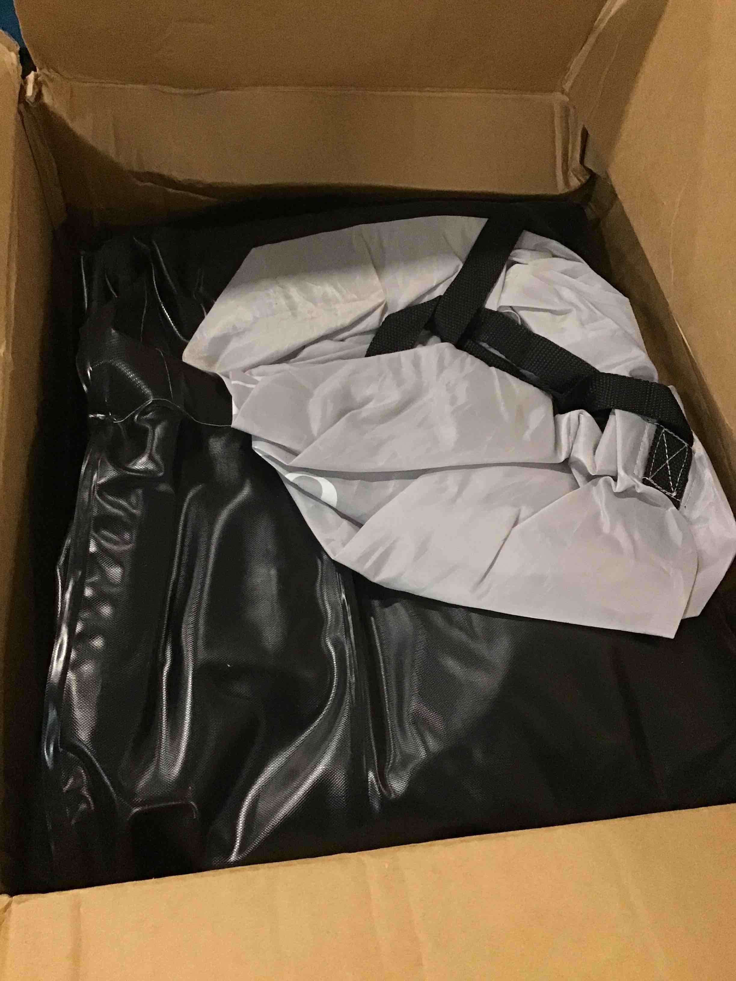 https://s3.amazonaws.com/lotting-images-prod/bidfta/TEA0540101_1730817922463.jpeg