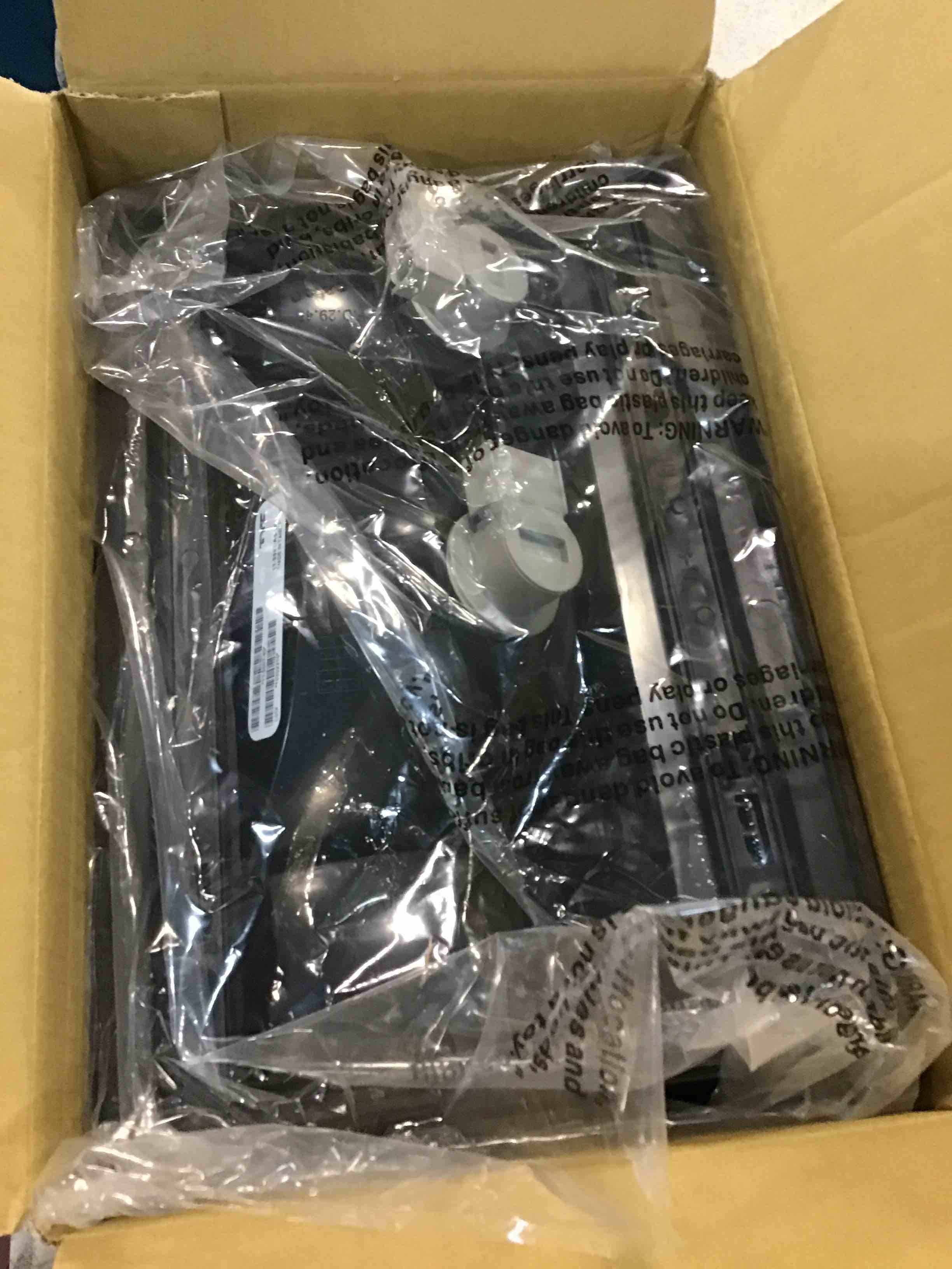 https://s3.amazonaws.com/lotting-images-prod/bidfta/TEA0541439_1730296537963.jpeg