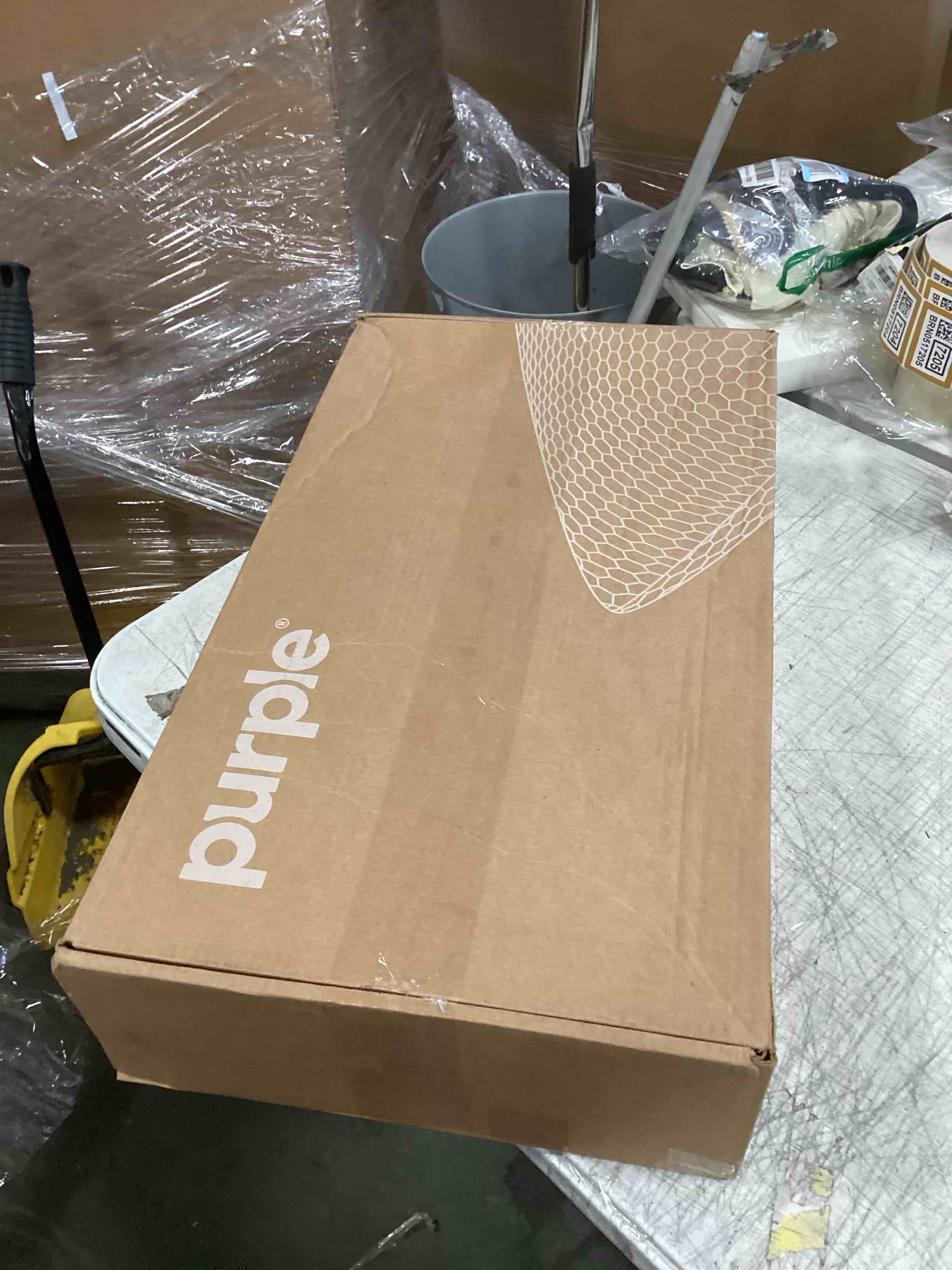 https://s3.amazonaws.com/lotting-images-prod/bidfta/TEA0542018_1732642559367.jpeg