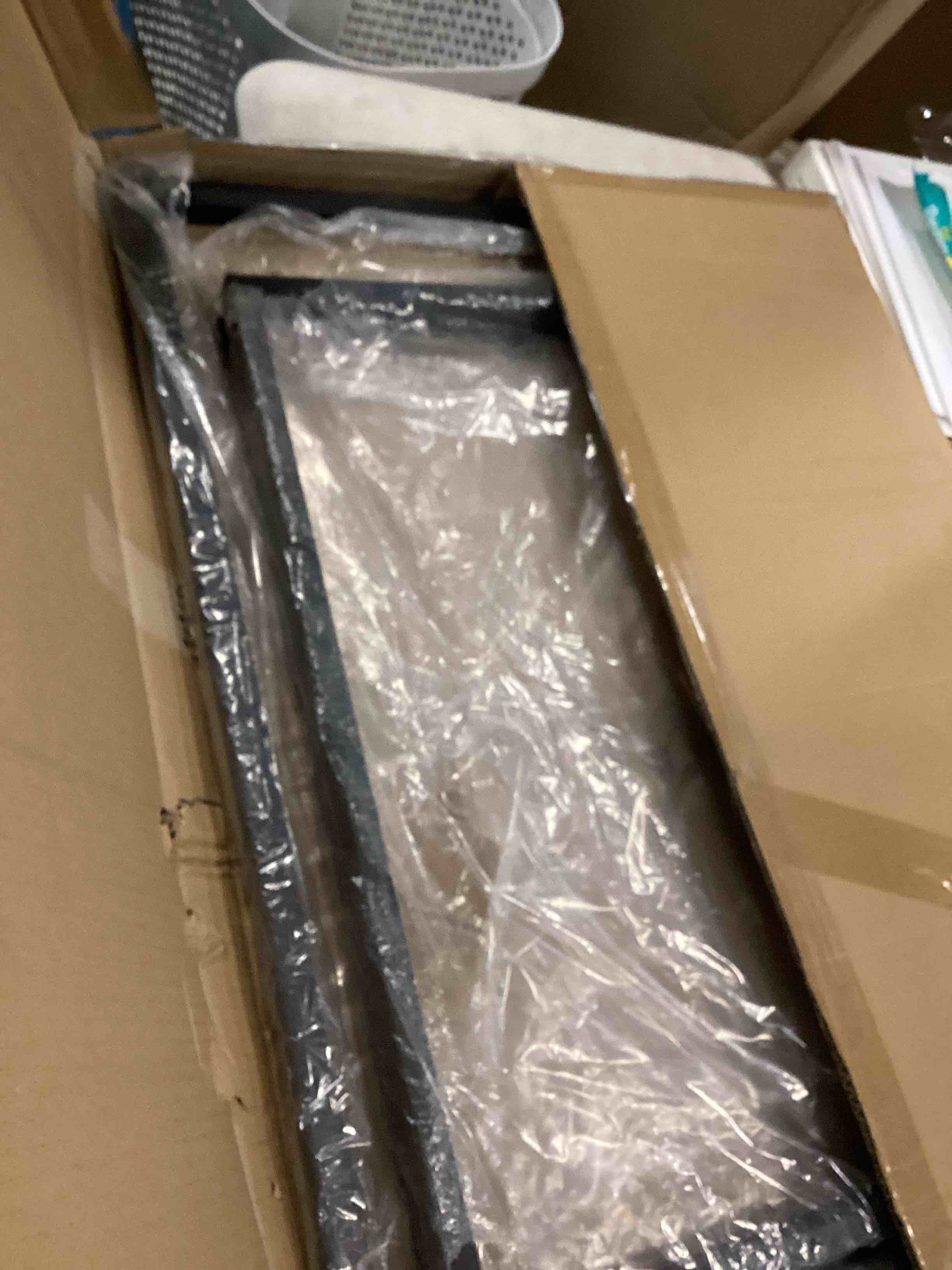https://s3.amazonaws.com/lotting-images-prod/bidfta/TEA0542696_1732209325565.jpeg