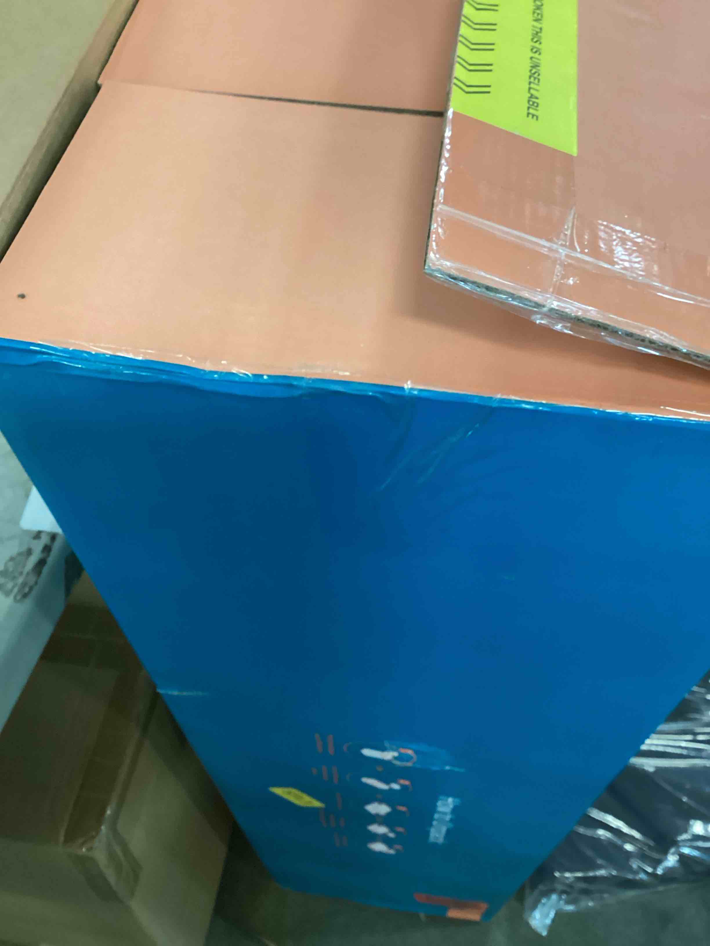 https://s3.amazonaws.com/lotting-images-prod/bidfta/TEA0547161_1730304769673.jpeg