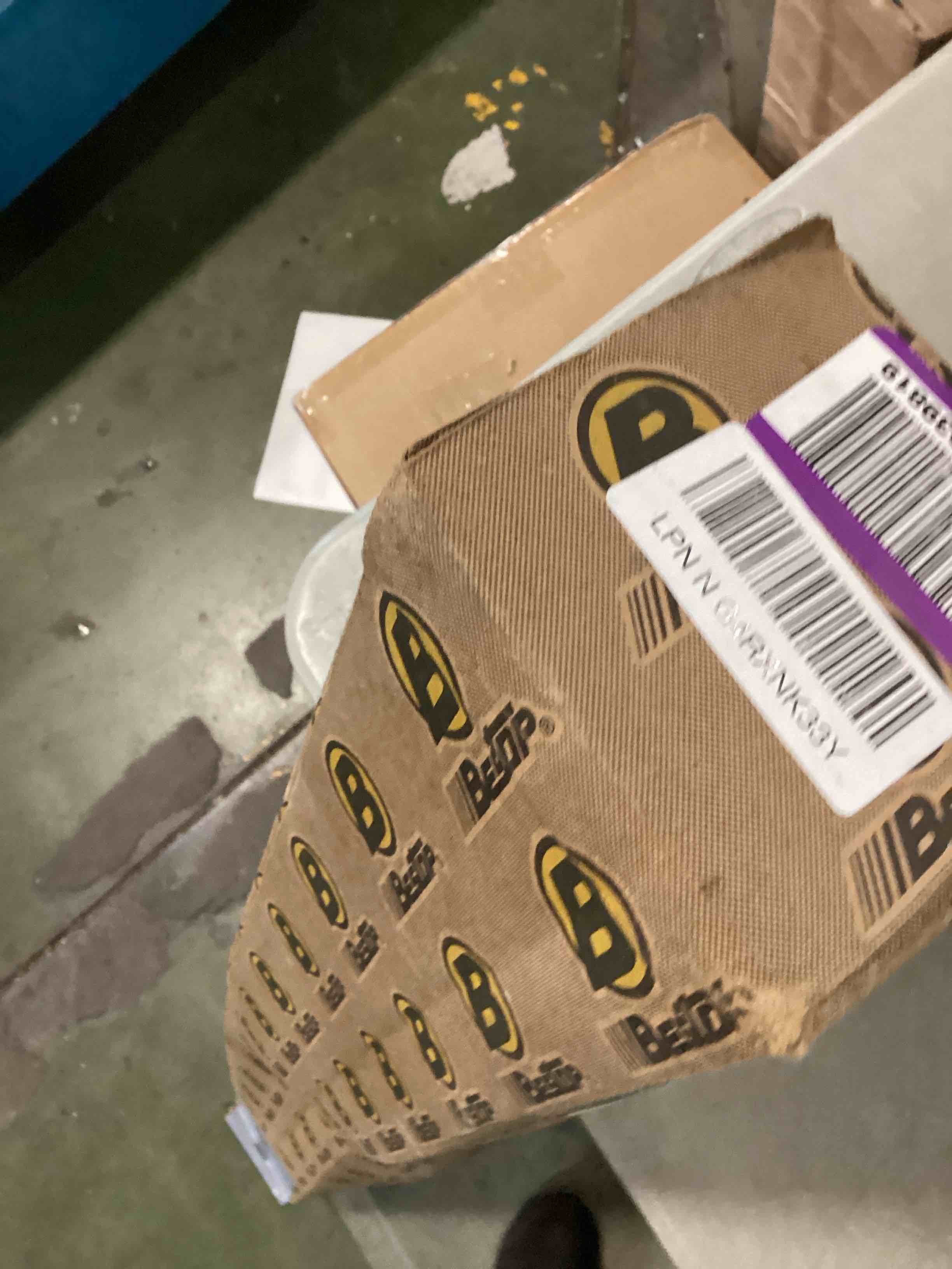 https://s3.amazonaws.com/lotting-images-prod/bidfta/TEA0547374_1730294694769.jpeg