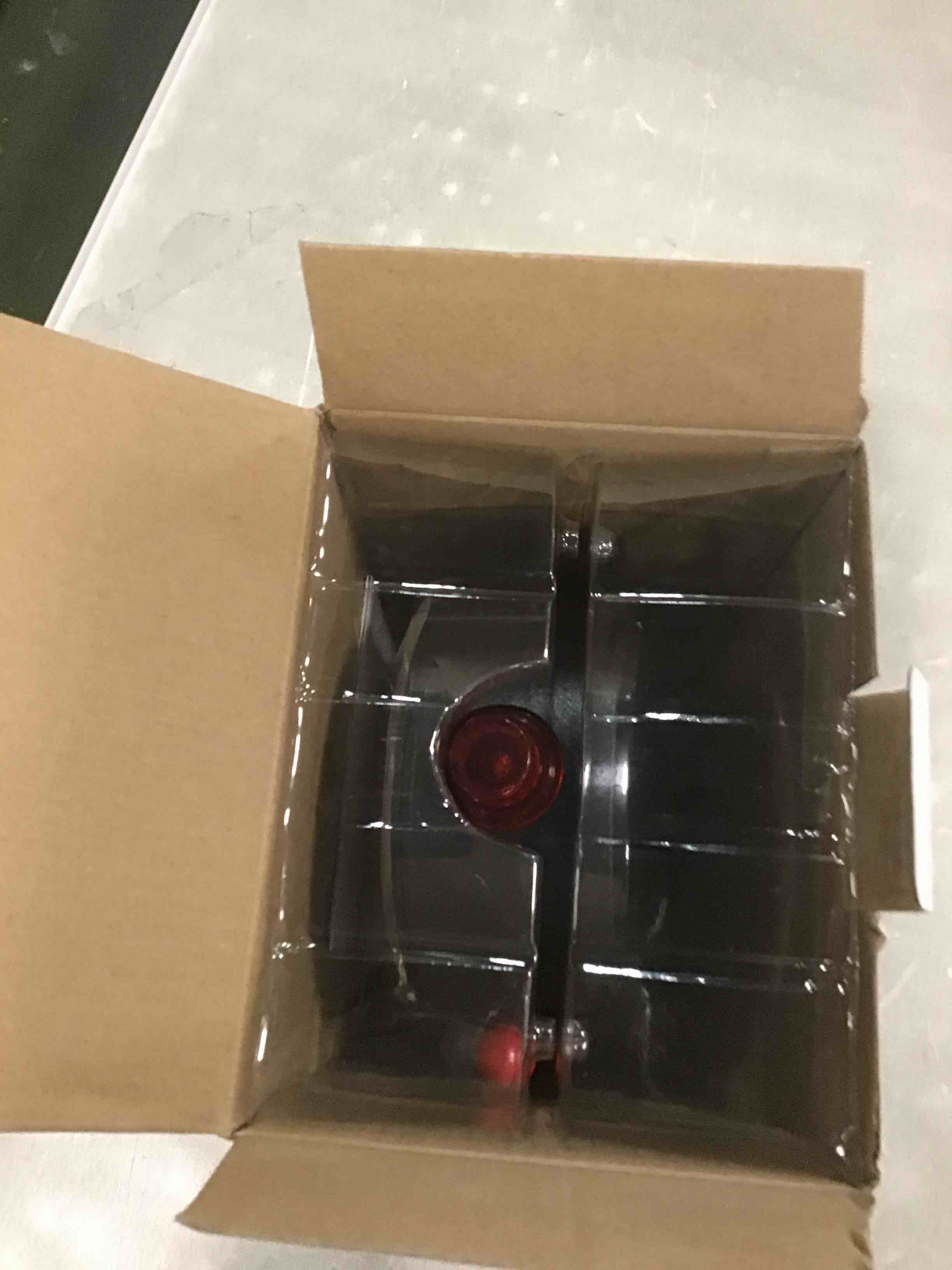 https://s3.amazonaws.com/lotting-images-prod/bidfta/TEA0548028_1731720392867.jpeg