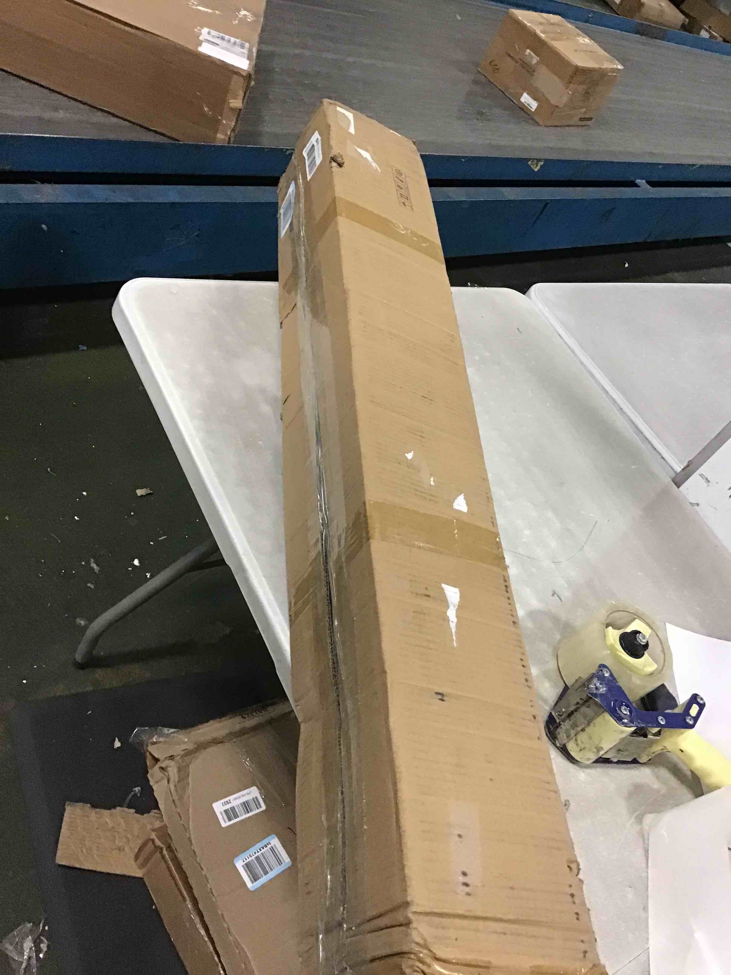 https://s3.amazonaws.com/lotting-images-prod/bidfta/TEA0548195_1731386486161.jpeg