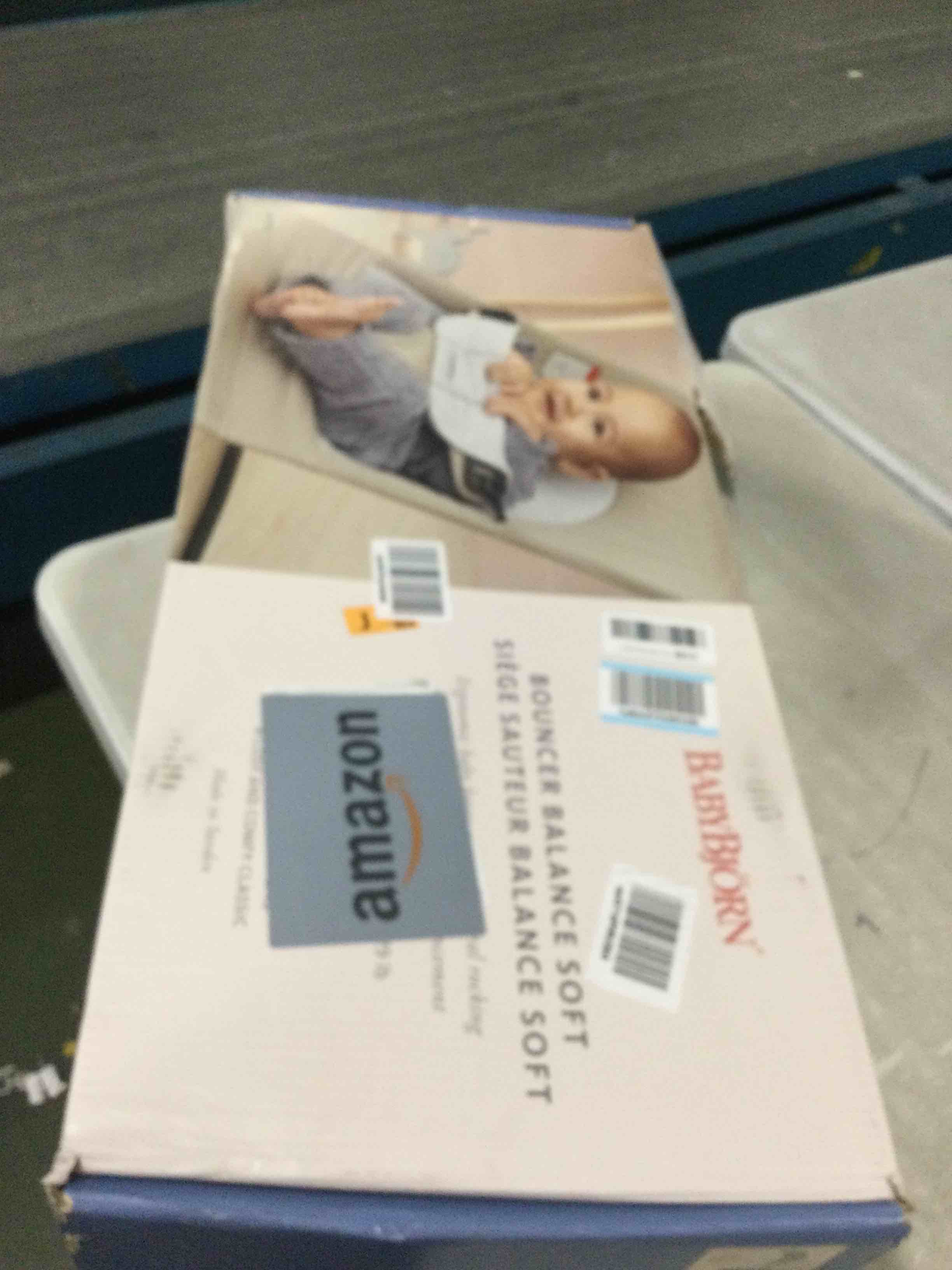https://s3.amazonaws.com/lotting-images-prod/bidfta/TEA0549666_1730172126463.jpeg