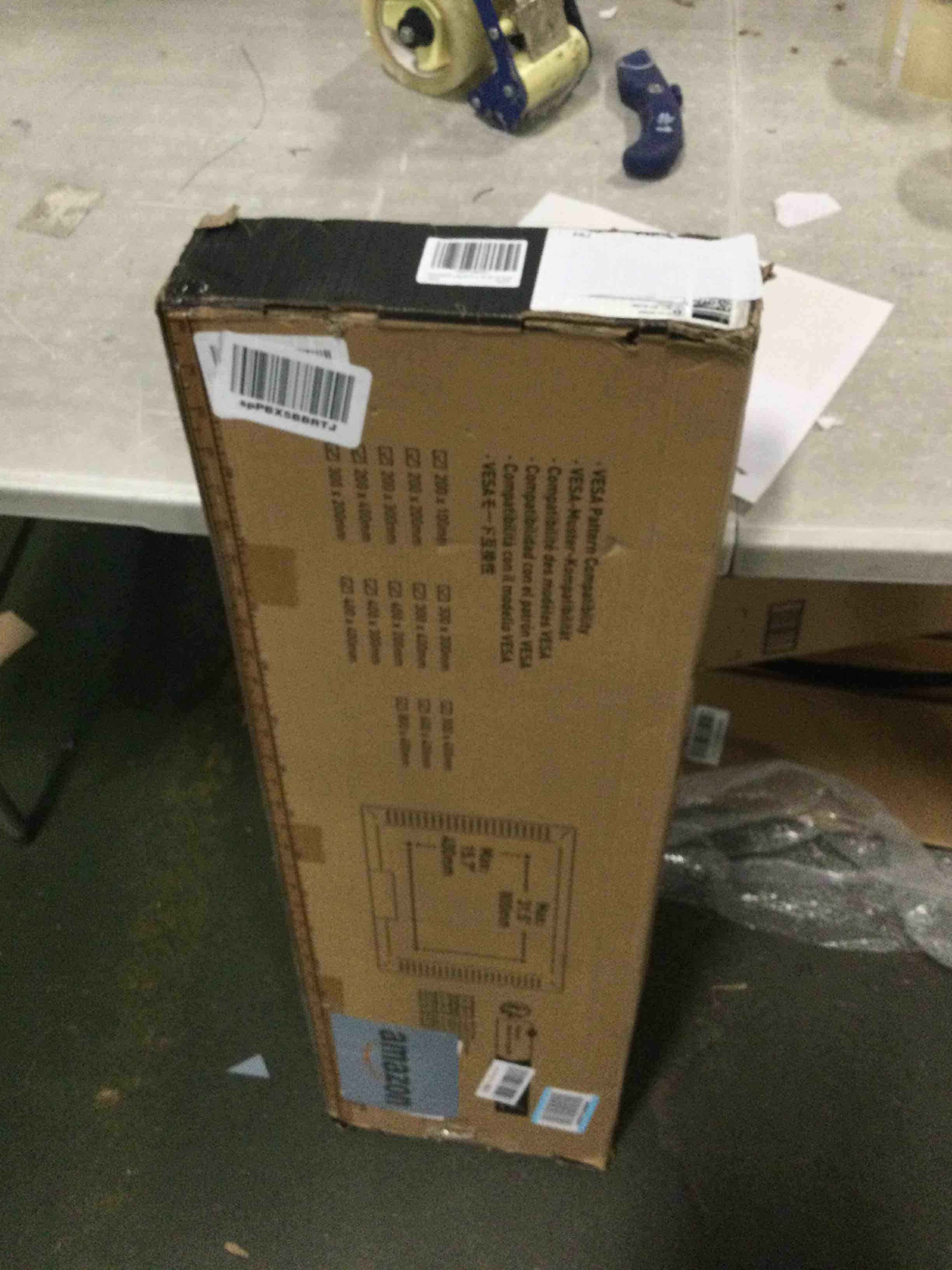 https://s3.amazonaws.com/lotting-images-prod/bidfta/TEA0549894_1729913079002.jpeg