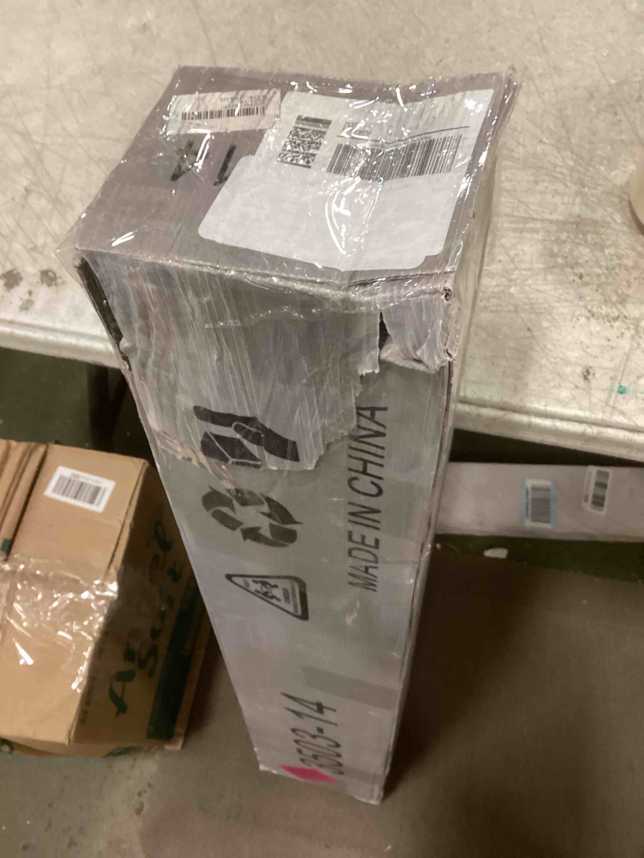 https://s3.amazonaws.com/lotting-images-prod/bidfta/TEA0550003_1731530599706.jpeg