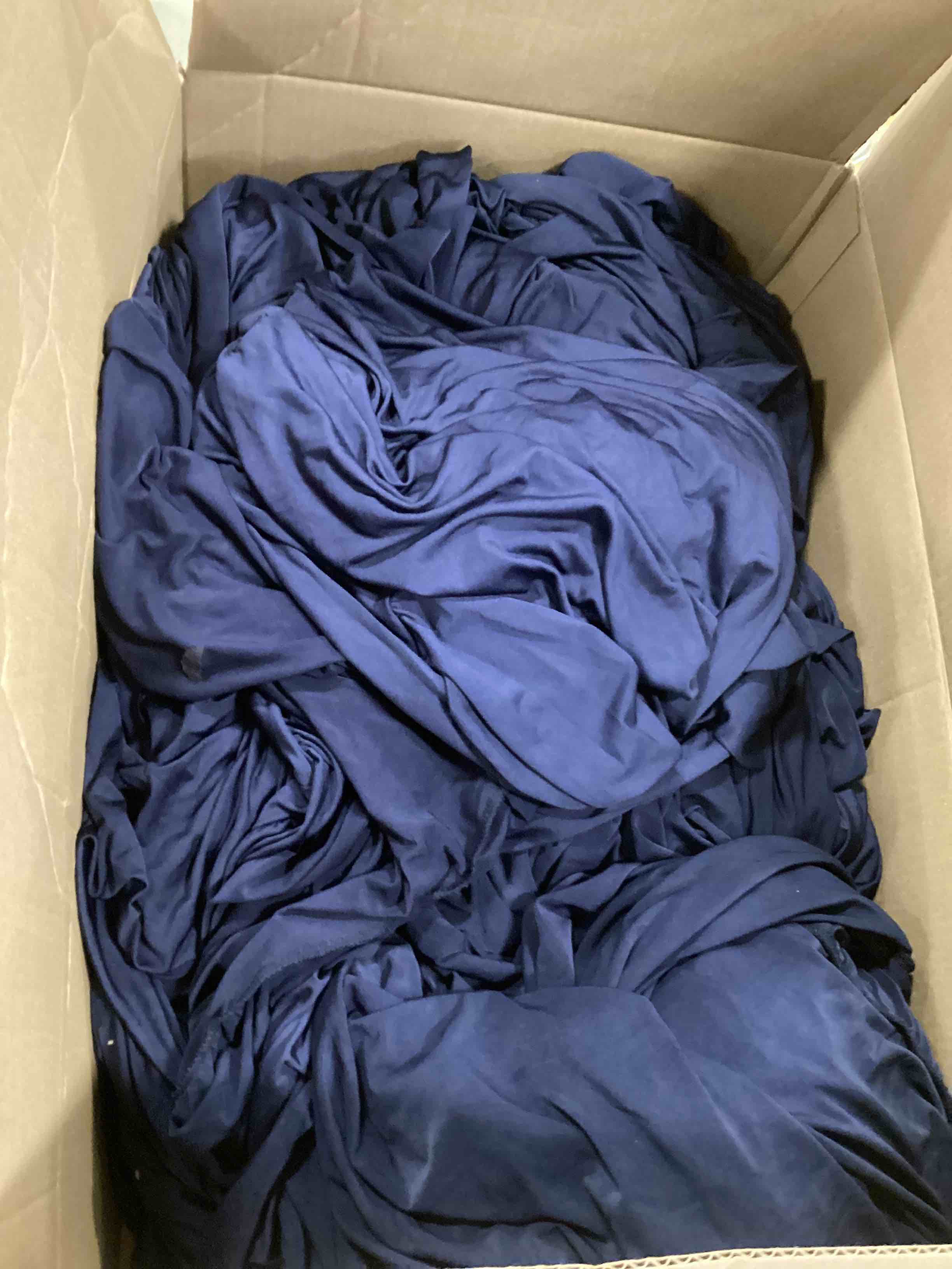 https://s3.amazonaws.com/lotting-images-prod/bidfta/TEA0550296_1731427260894.jpeg