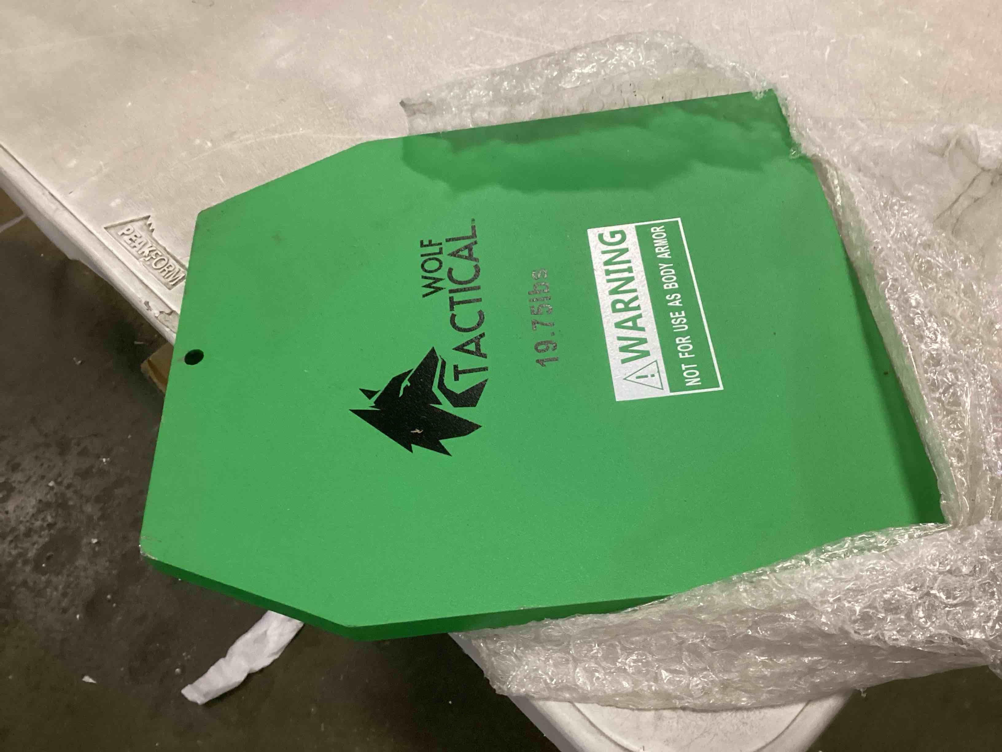 https://s3.amazonaws.com/lotting-images-prod/bidfta/TEA0551660_1730558197697.jpeg