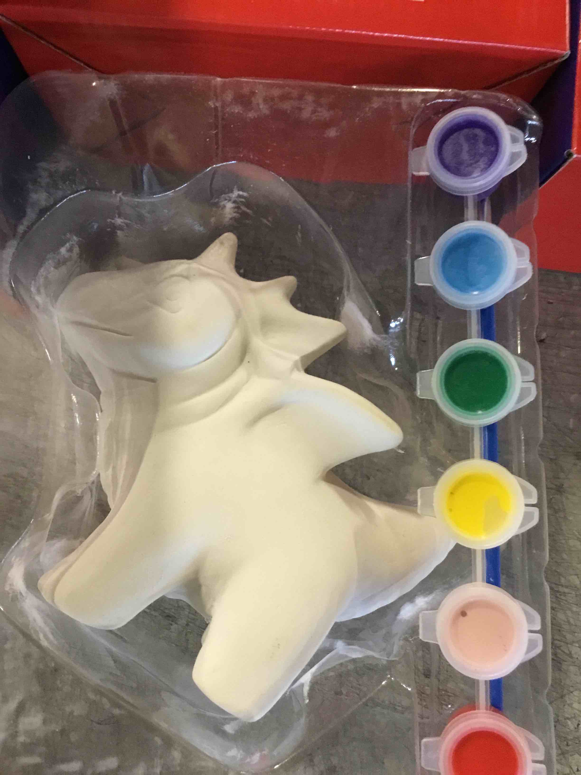 neliblu paint set with water color figura ceramic dinosaurs