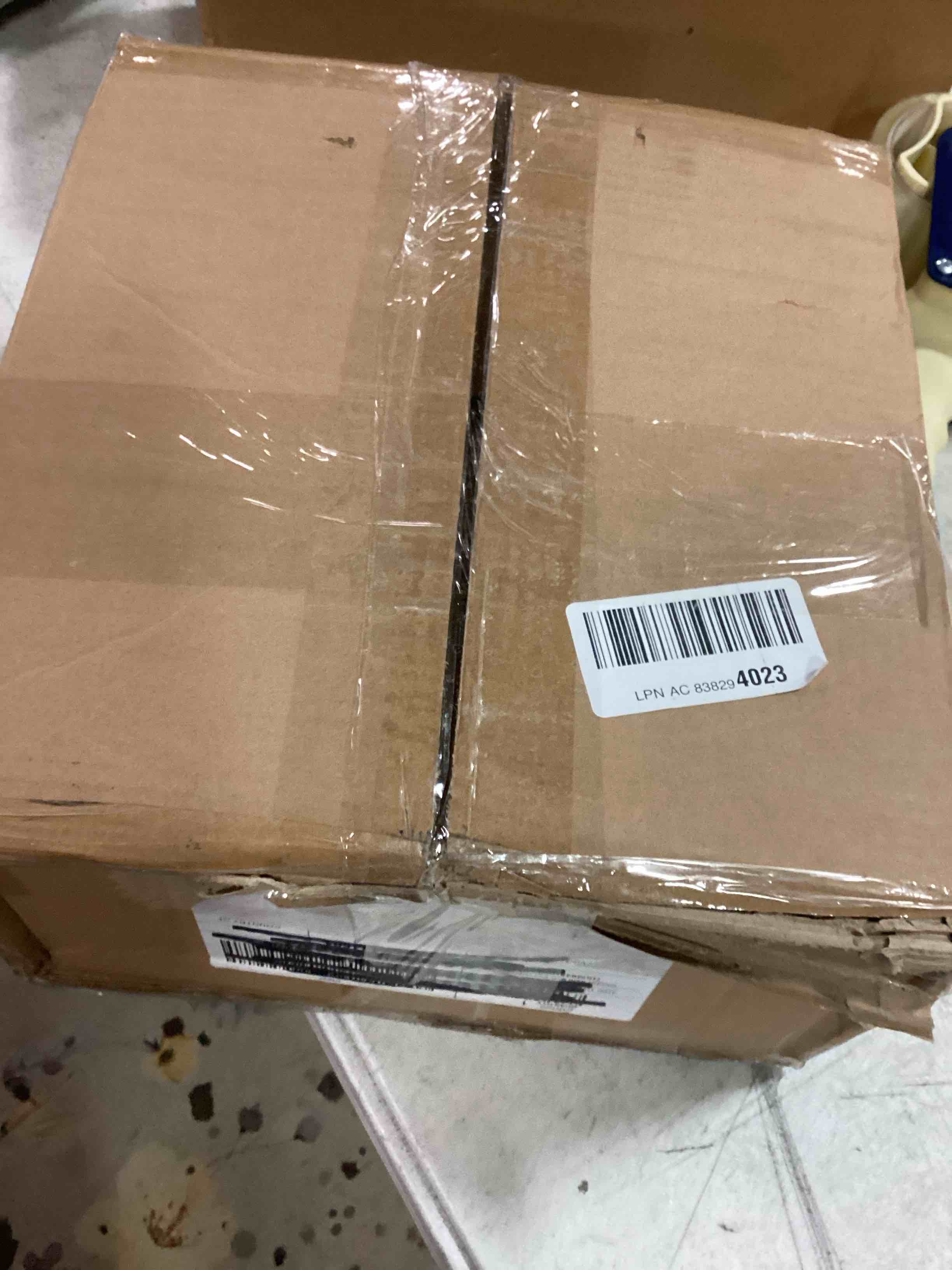 https://s3.amazonaws.com/lotting-images-prod/bidfta/TEA0554147_1733256517326.jpeg