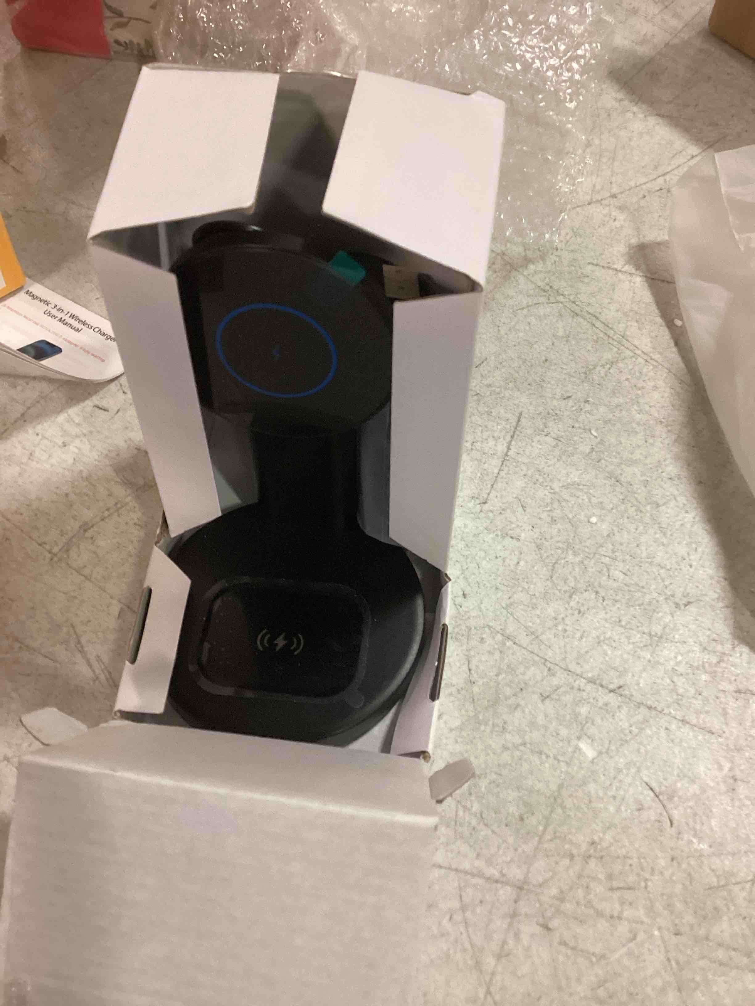 https://s3.amazonaws.com/lotting-images-prod/bidfta/TEA0554471_1733164327687.jpeg
