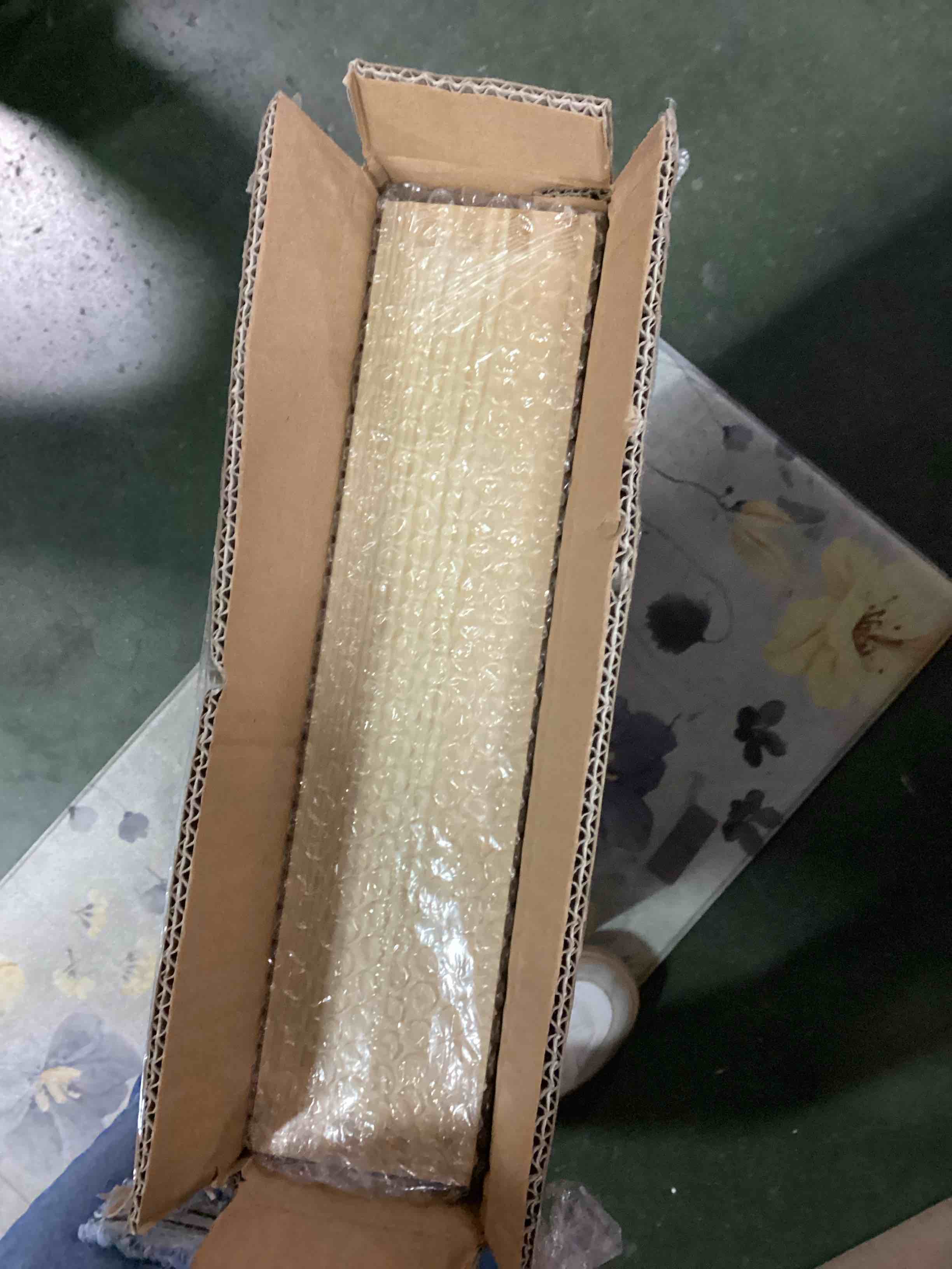 https://s3.amazonaws.com/lotting-images-prod/bidfta/TEA0554568_1733146224364.jpeg