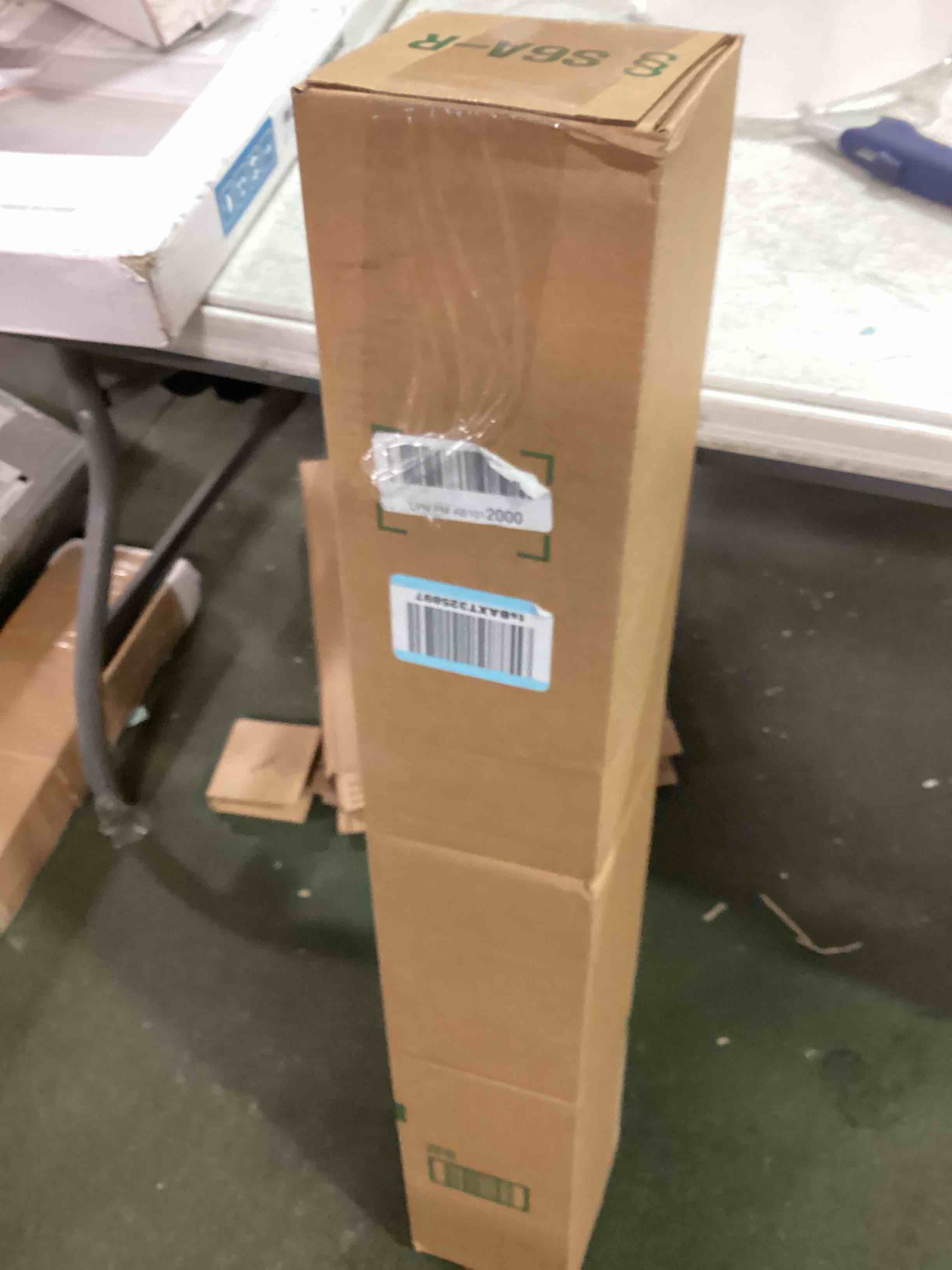 https://s3.amazonaws.com/lotting-images-prod/bidfta/TEA0554839_1732715421309.jpeg