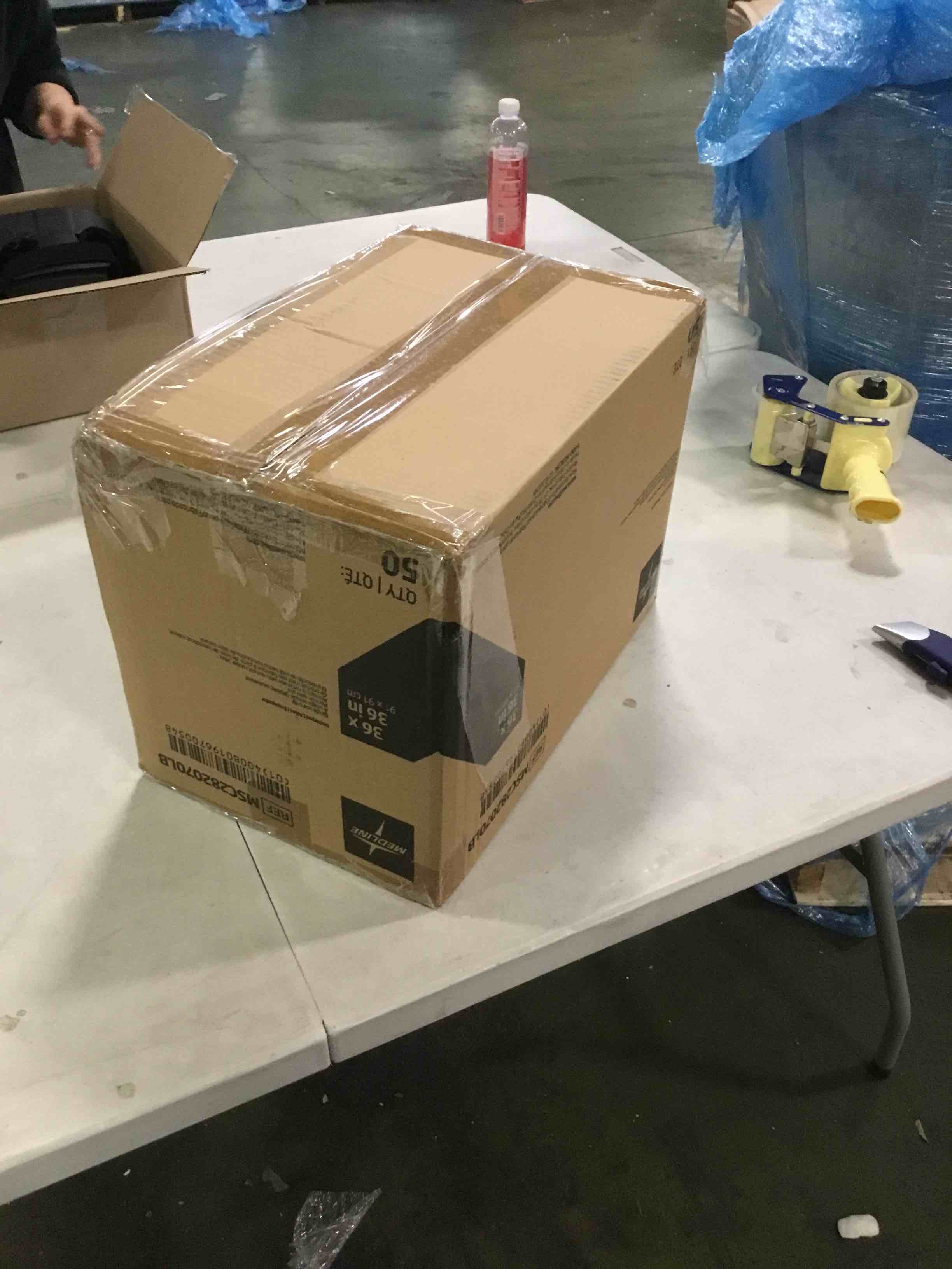 https://s3.amazonaws.com/lotting-images-prod/bidfta/TEA0555983_1730903322409.jpeg